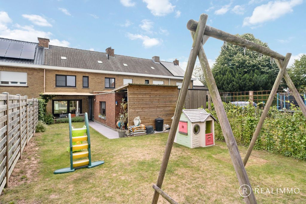 Gerenoveerde woning in rustige straat! foto 21