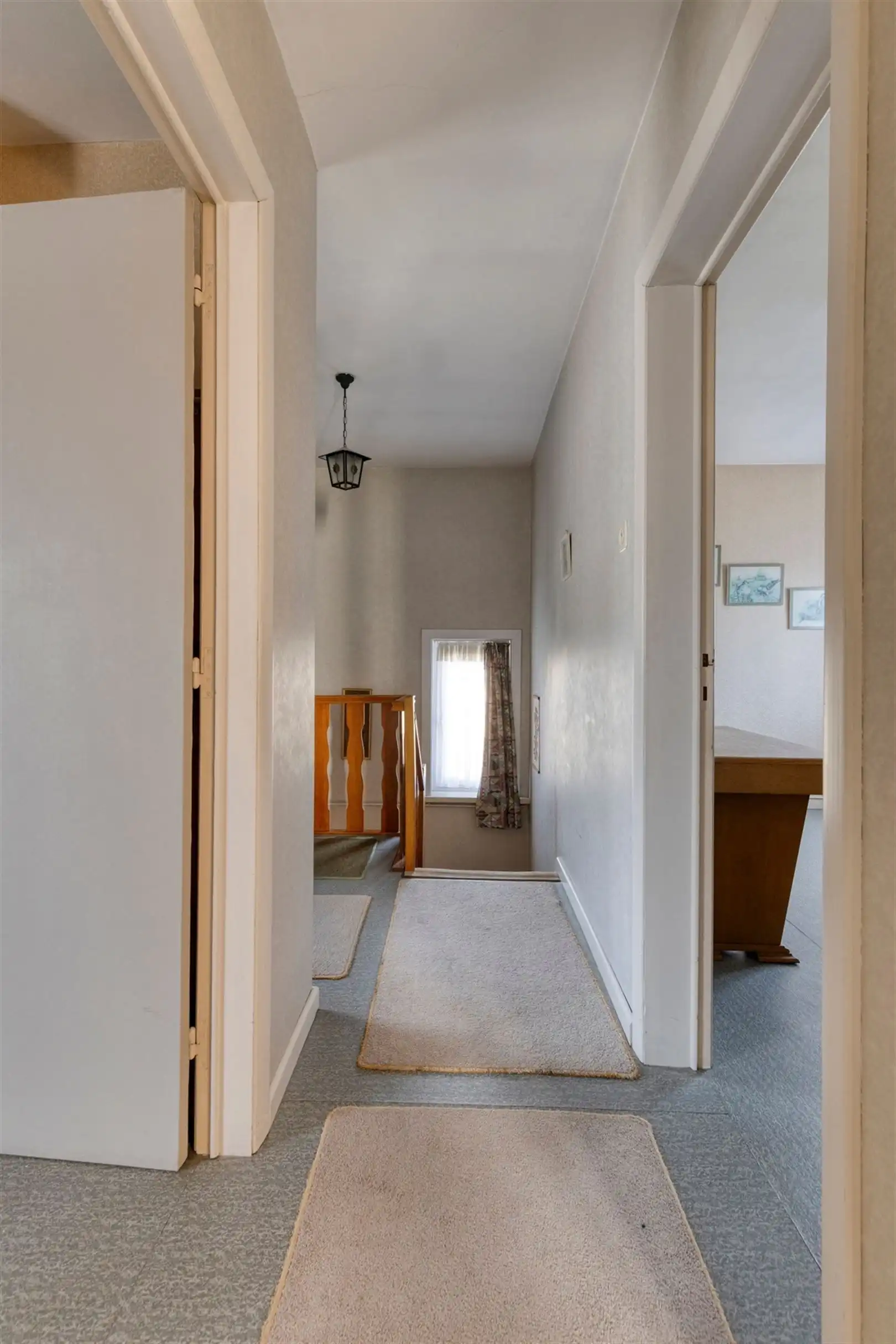 Rustig gelegen open bebouwing met grote garage en 3 slaapkamers op een perceel van 500 m². foto 10