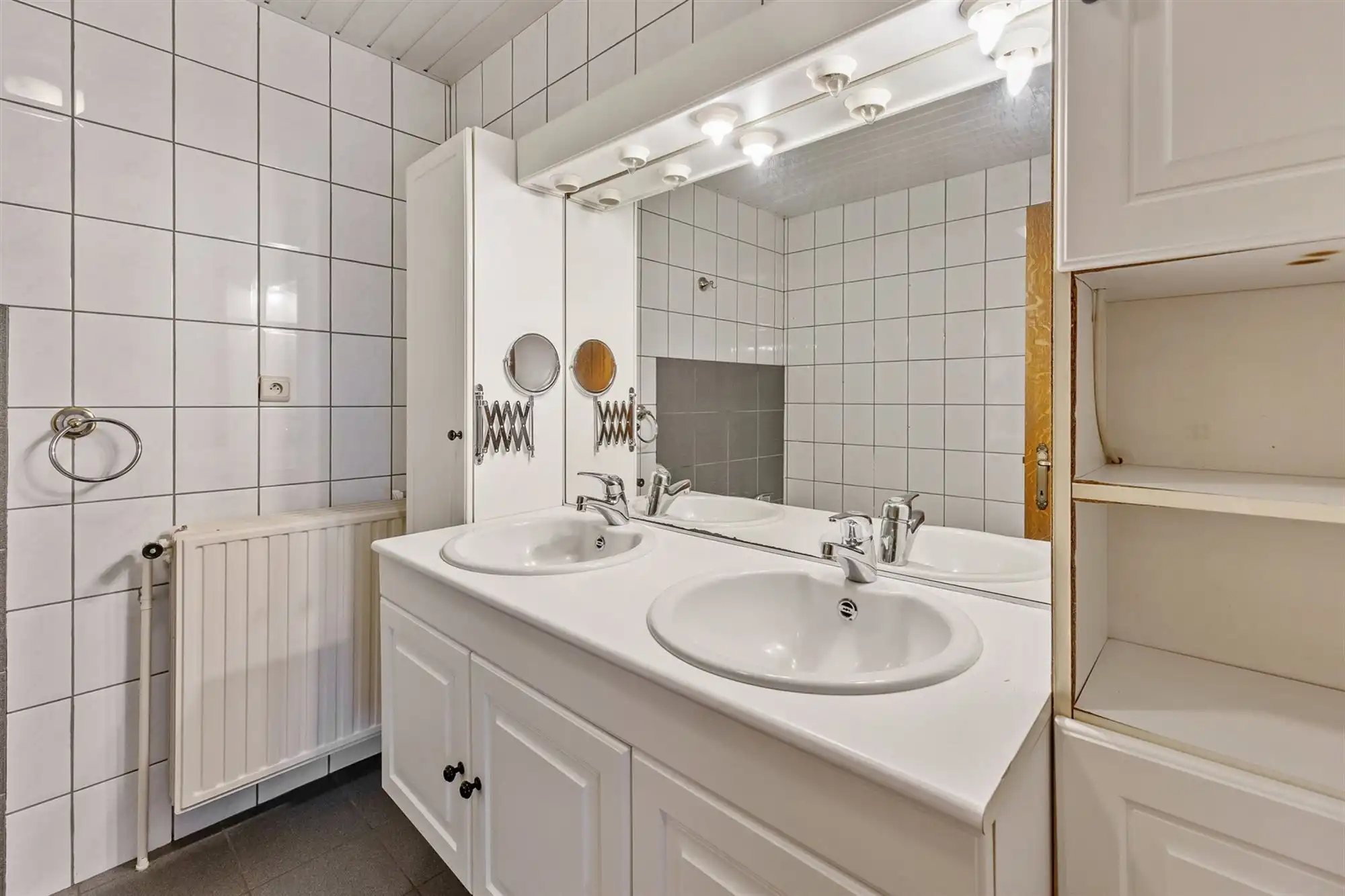 RUIME WONING MET 5 SLAAPKAMERS GELEGEN OP EEN PERCEEL VAN 10A68CA TE HEUSDEN-ZOLDER foto 19