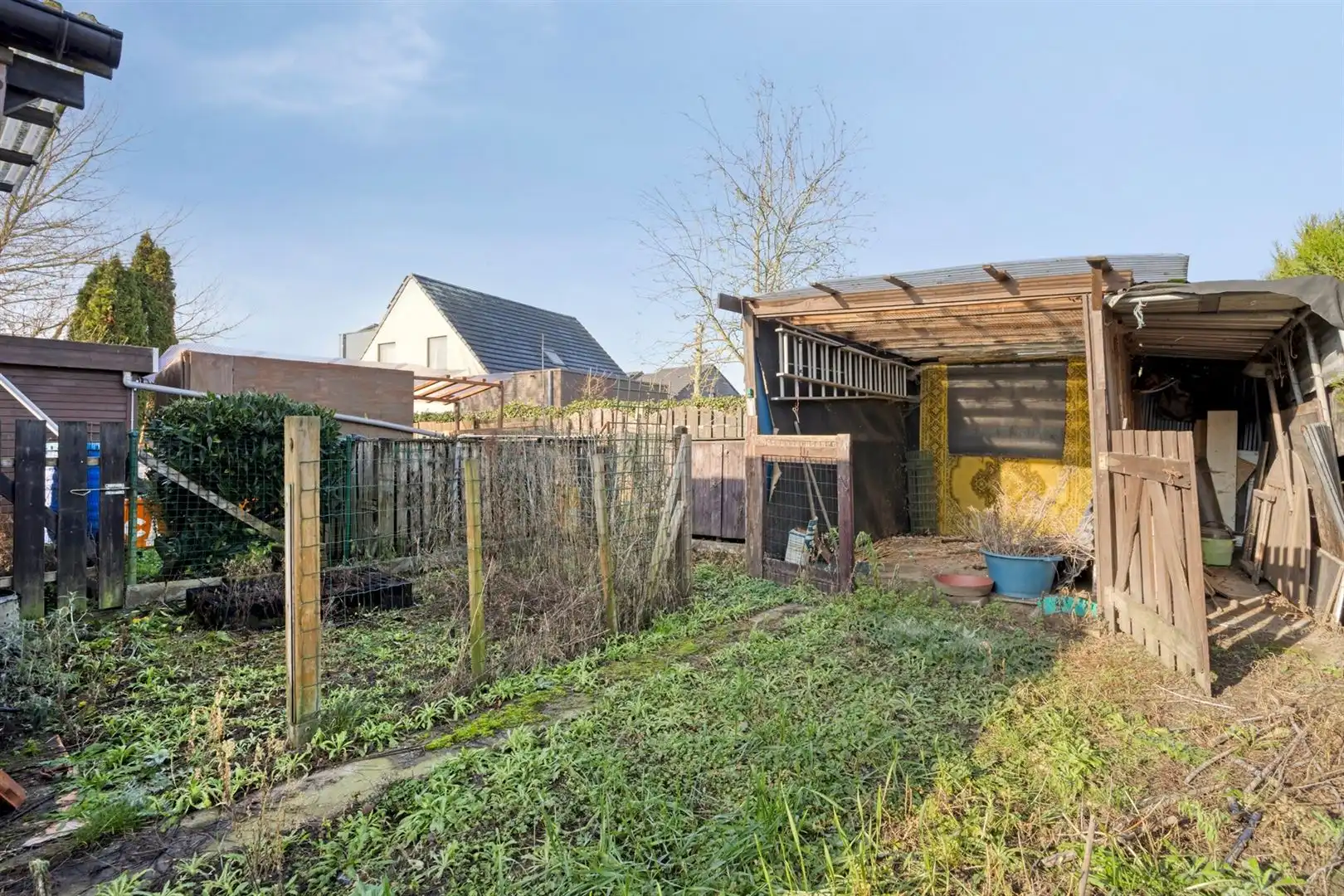 Grondig te renoveren huis. foto 28