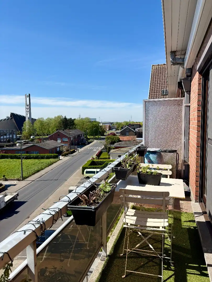 Hedendaags appartement 95m² met garagebox en terras. foto 12