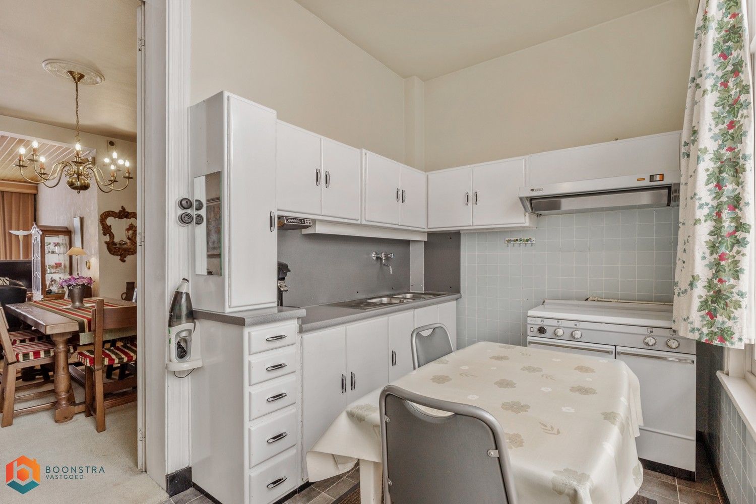 Te renoveren woning met veel potentieel in hartje Mechelen foto 9