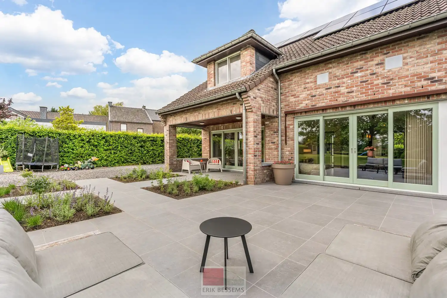 Instapklare gezellige vrijstaande woning met een woonopp. van circa 185 m2 op een perceel van 17a53ca foto 38