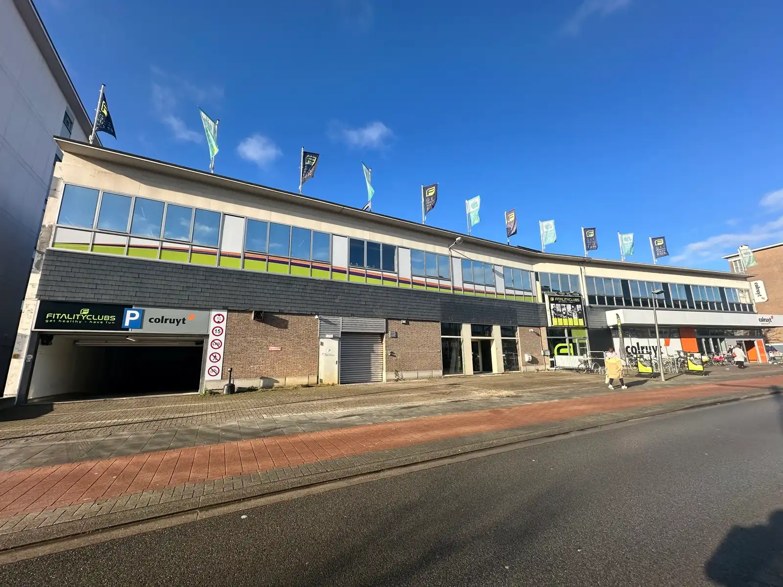 Casco handelspand met zichtlocatie foto {{pictureIndex}}