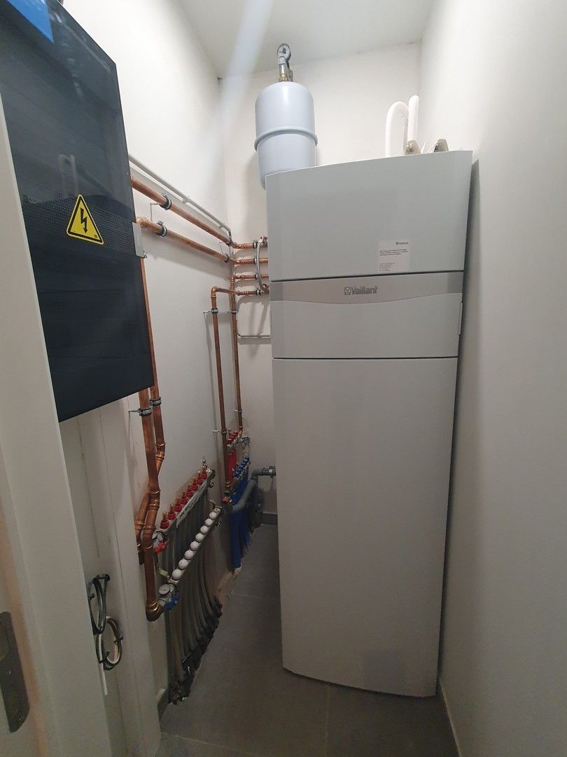 Instapklaar, duurzaam afgewerkt appartement te huur in Sint-Amandsberg foto 9