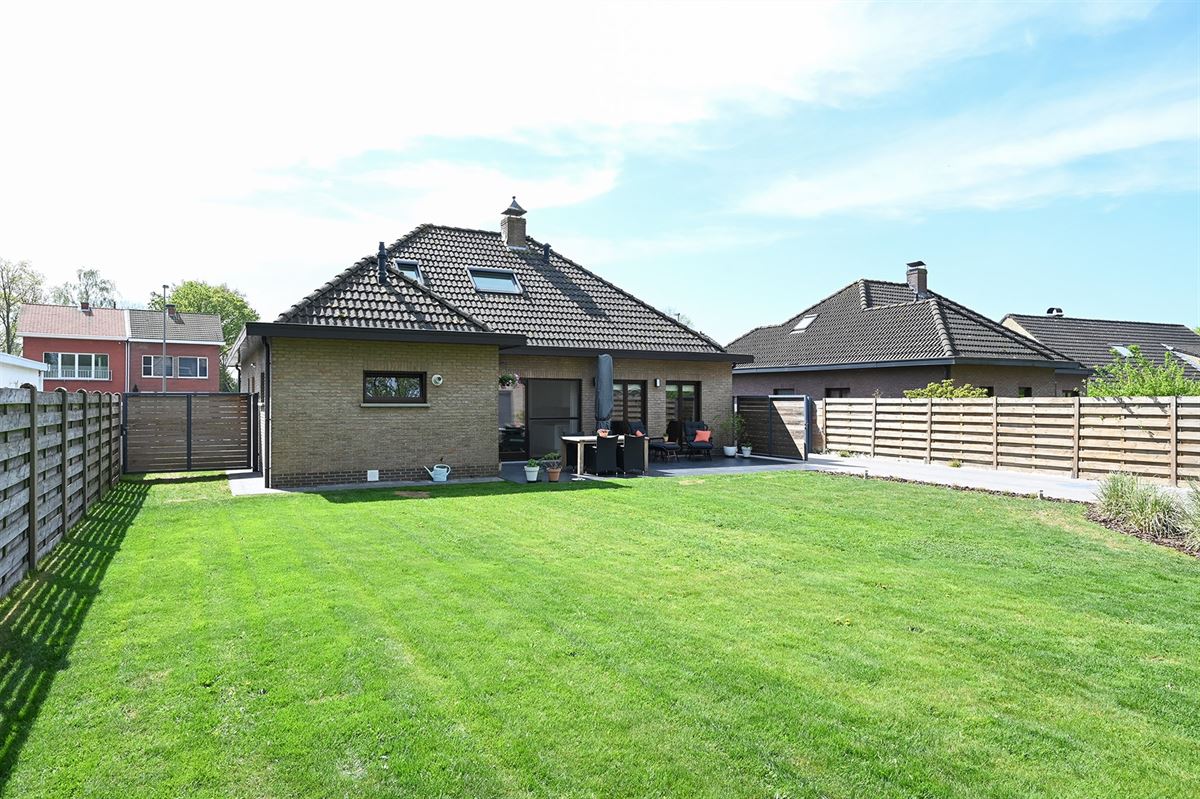 Villa op prachtig perceel van 1300m² foto 23
