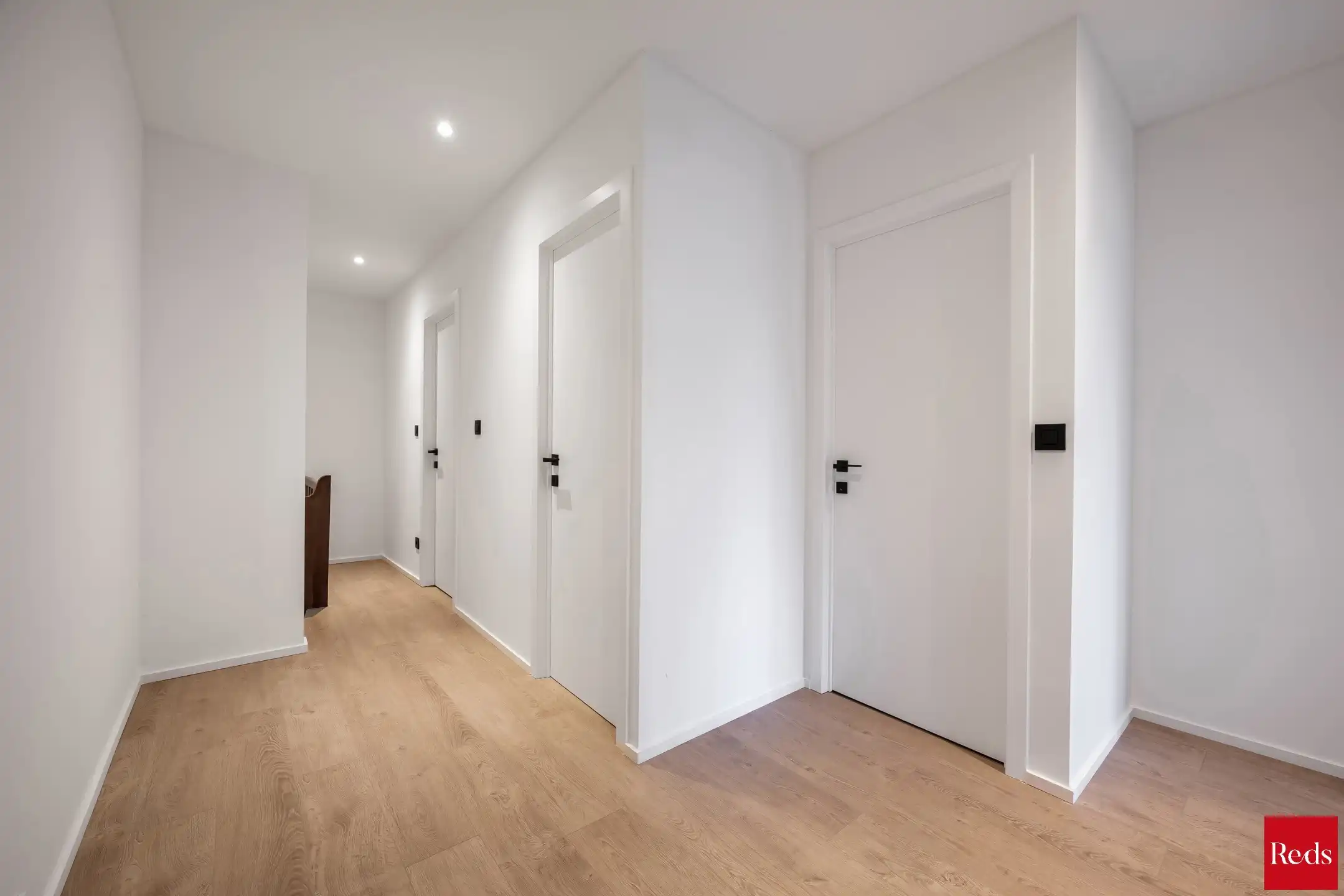 Volledig gerenoveerde woning in het hart van Wijnegem foto 18