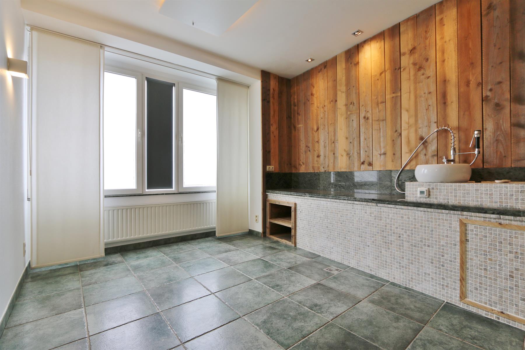 HANDELSHUIS - winkel - wellness - appartement - huurkoop kan foto 19