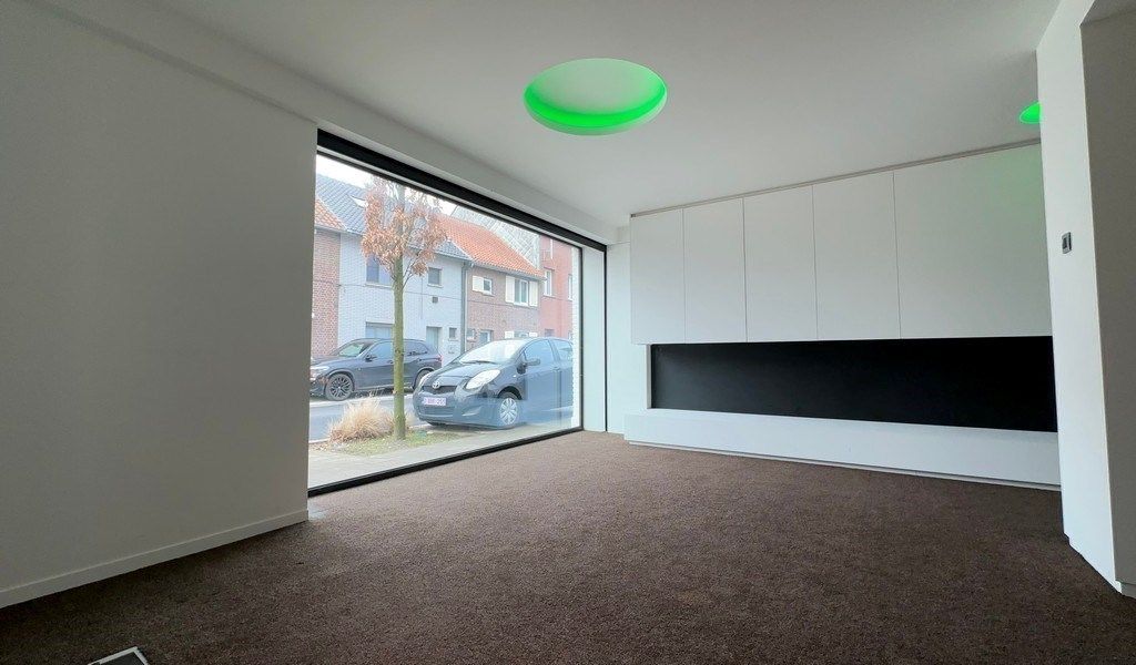 Handelspand met ruime garage te koop in Melle foto 4