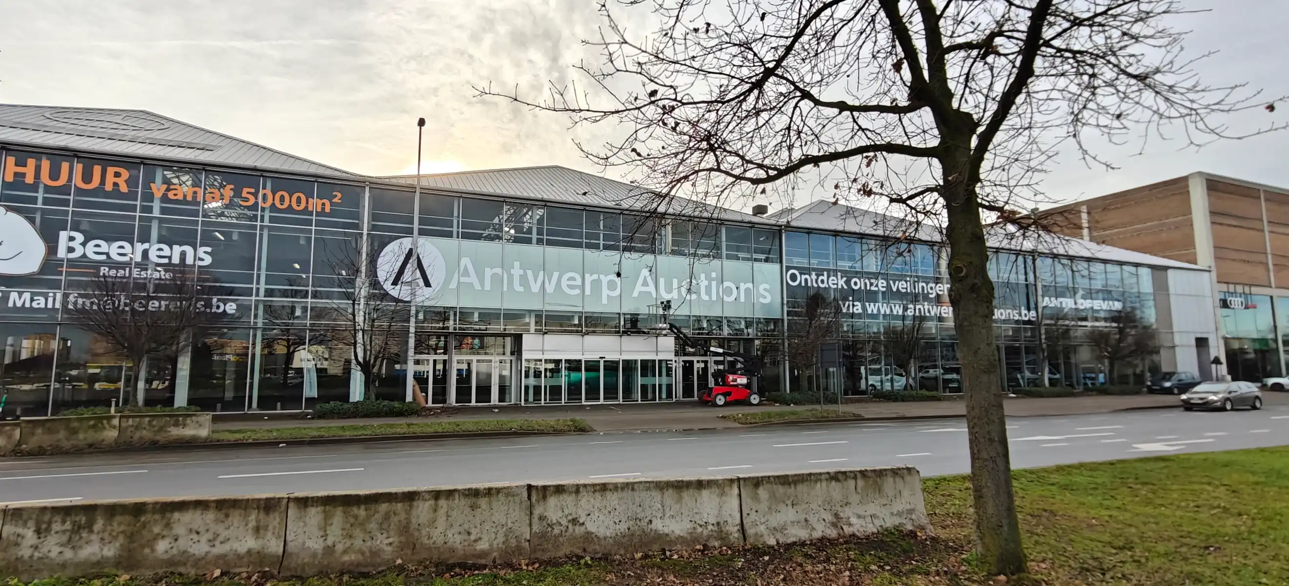 Groot handelspand te huur op zichtlocatie in Antwerpen foto 3