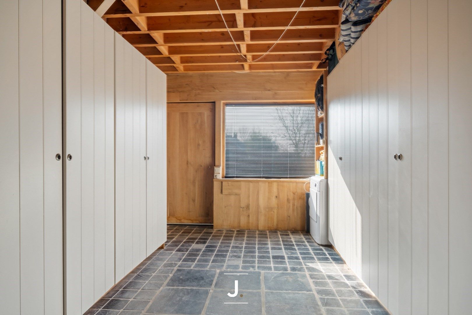 Instapklare en totaal gerenoveerde woning in Sint-Denijs foto 22