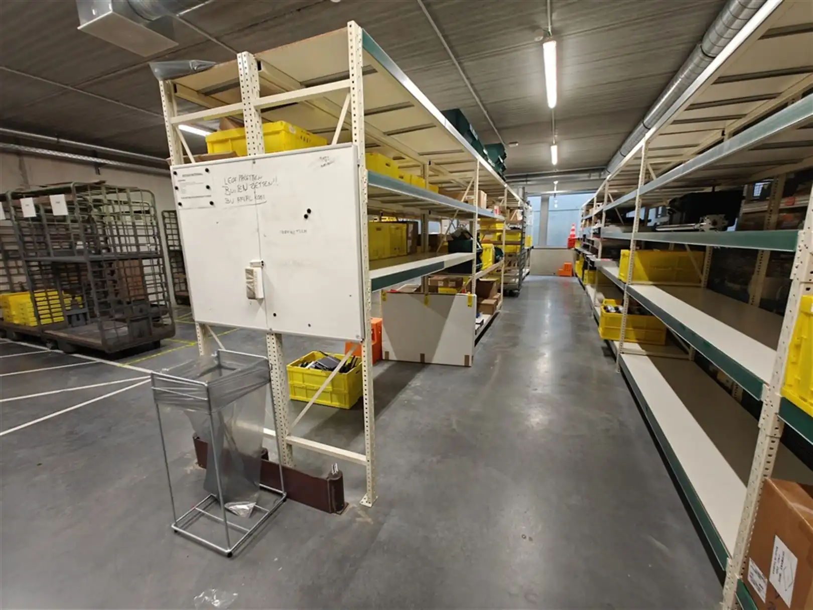 Kantoorgebouw foto 9