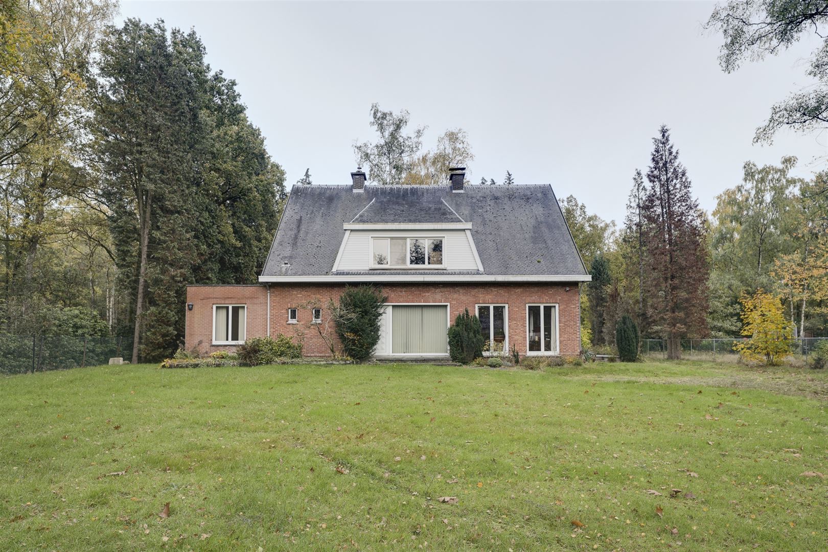 Karaktervolle villa met renovatiepotentieel - nabij centrum Maria-ter-Heide Brasschaat  foto 19