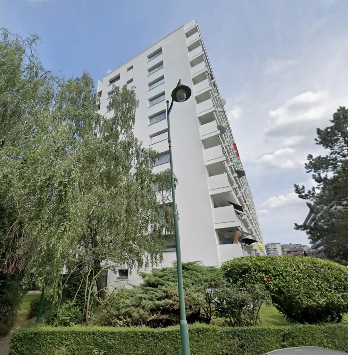 Buitenparkeerplaats foto 2