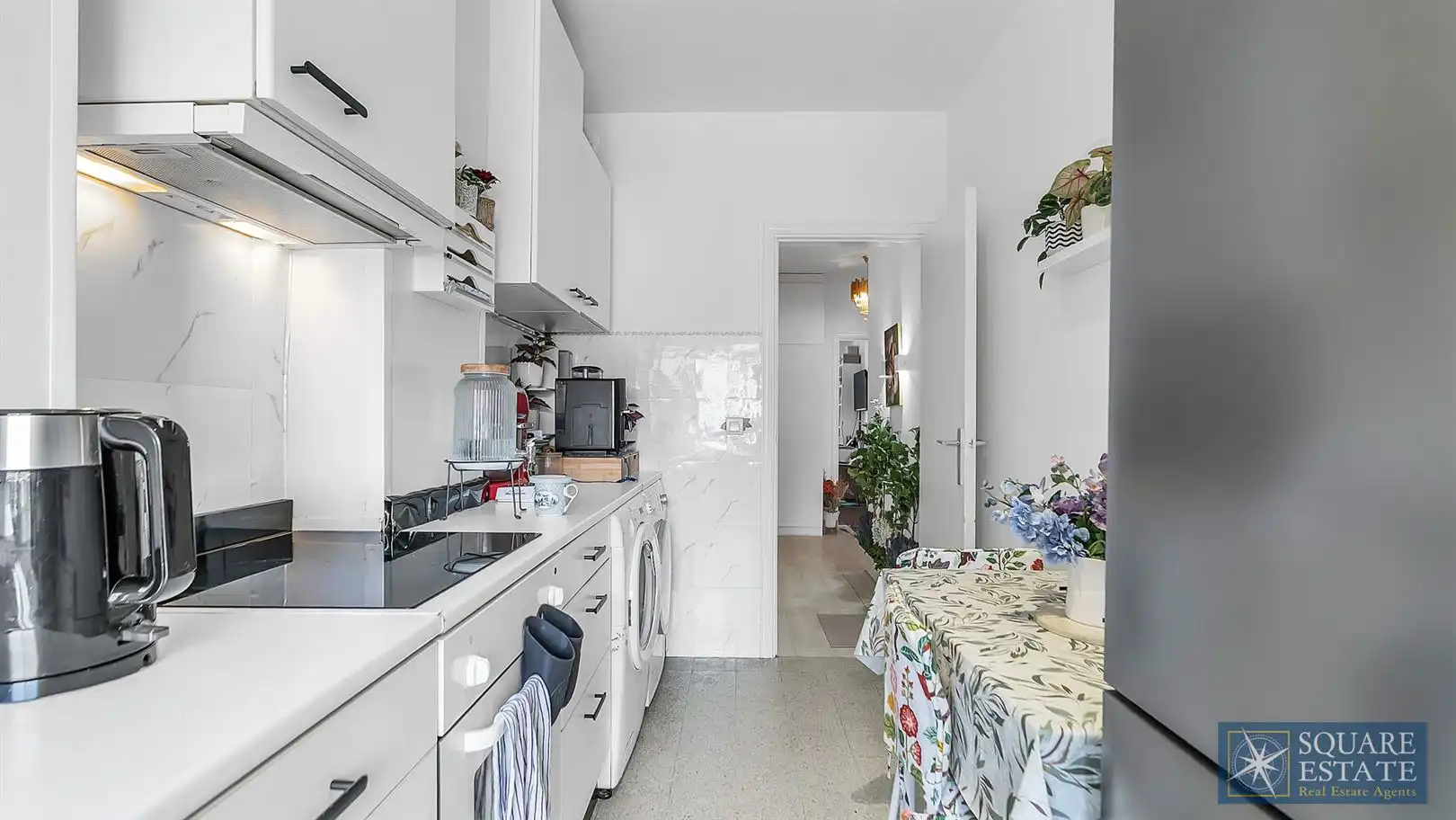 Prachtig appartement met 2 slaapkamers, terras en parkeerplaats foto 8