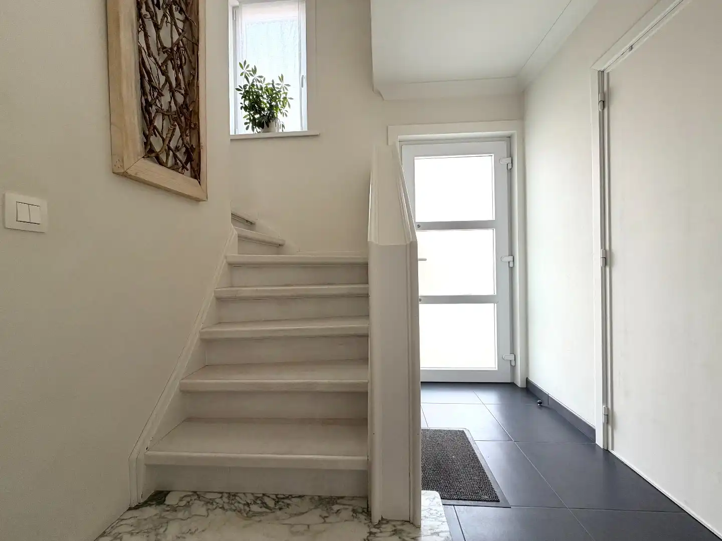 Instapklare halfopen bebouwing op toplocatie in Kuurne foto 3