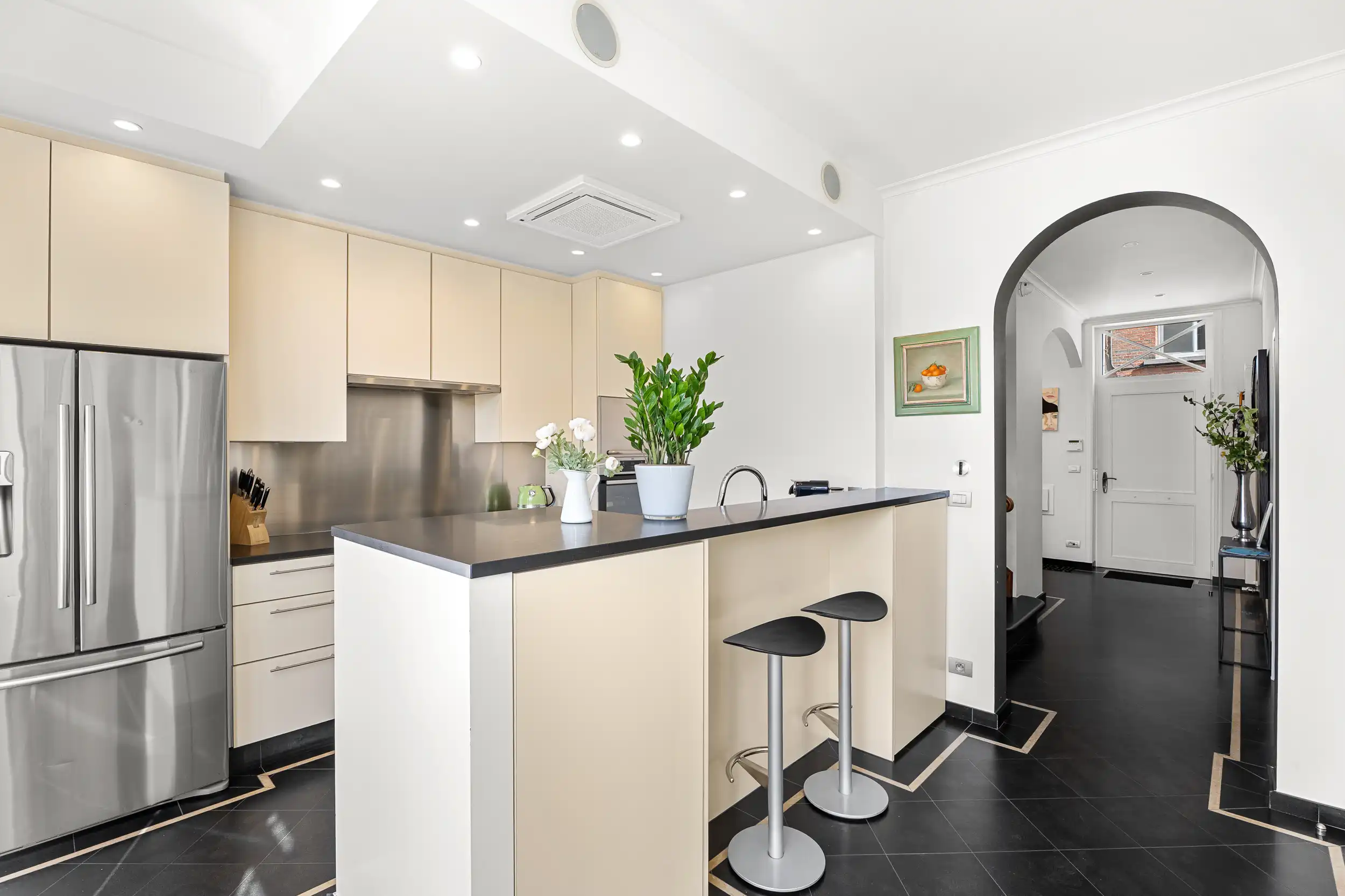 Karaktervolle burgerhuis op enkele passen van Zimmerplein foto 14