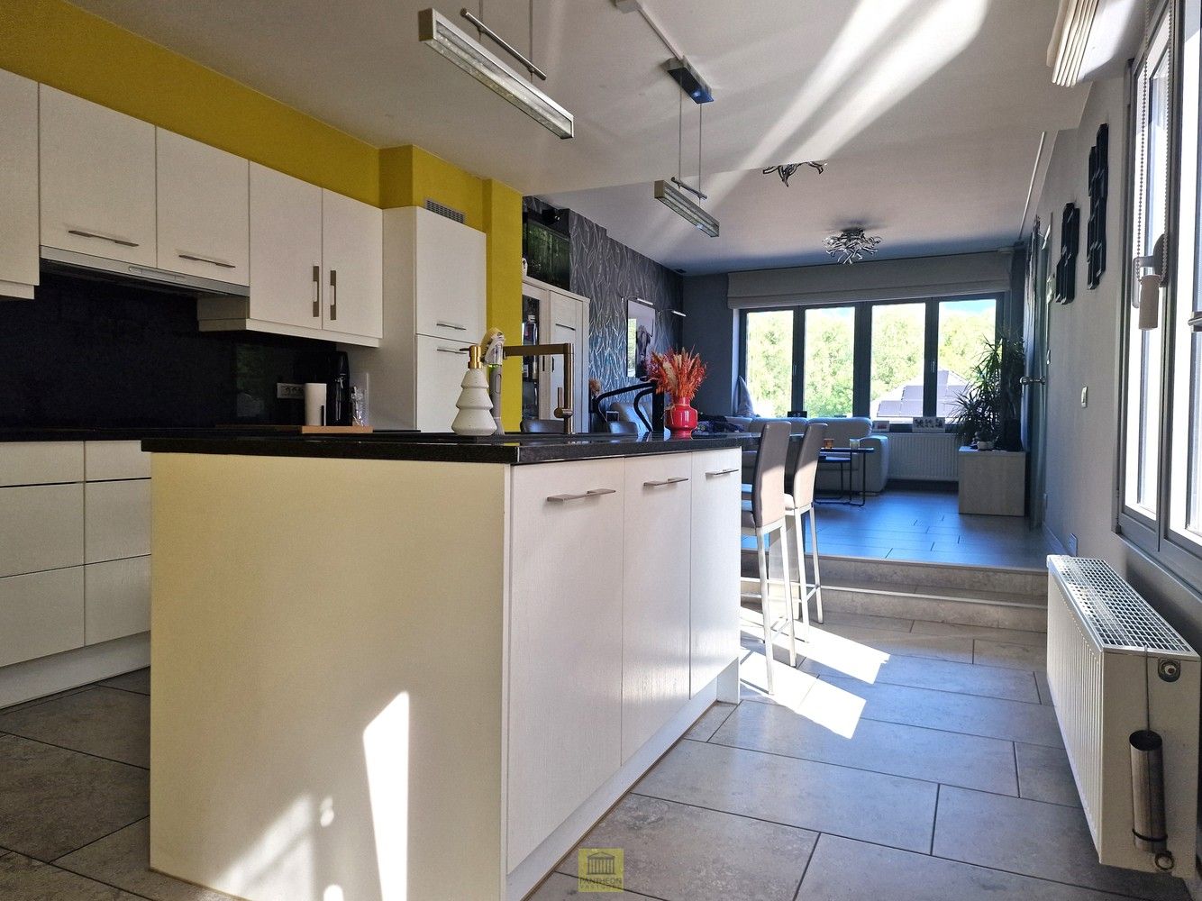 Ruim en instapklaar appartement met terras in het hart van Ninove foto 5