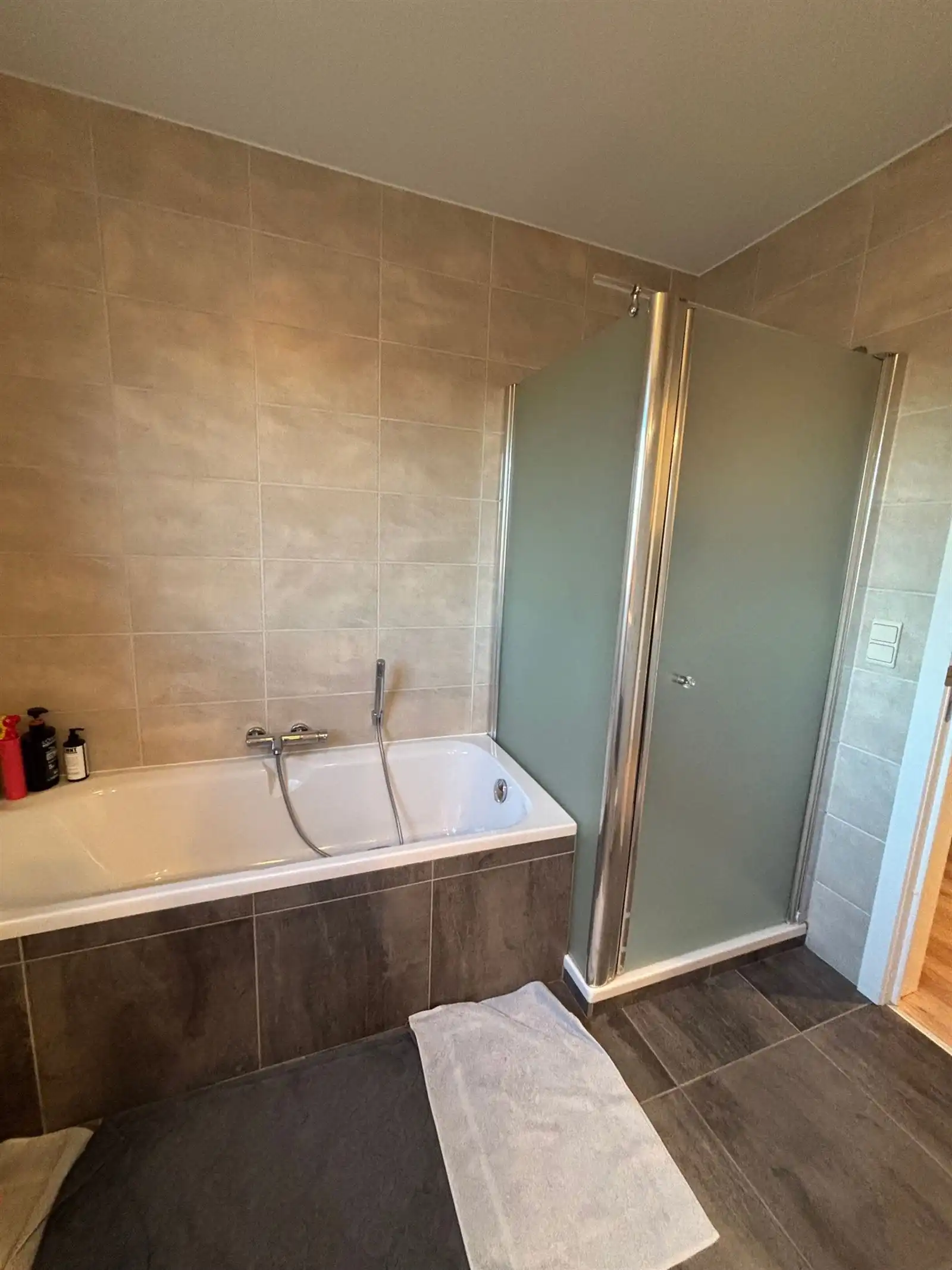 3 slpk duplex met 2 autostaanplaatsen. foto 22