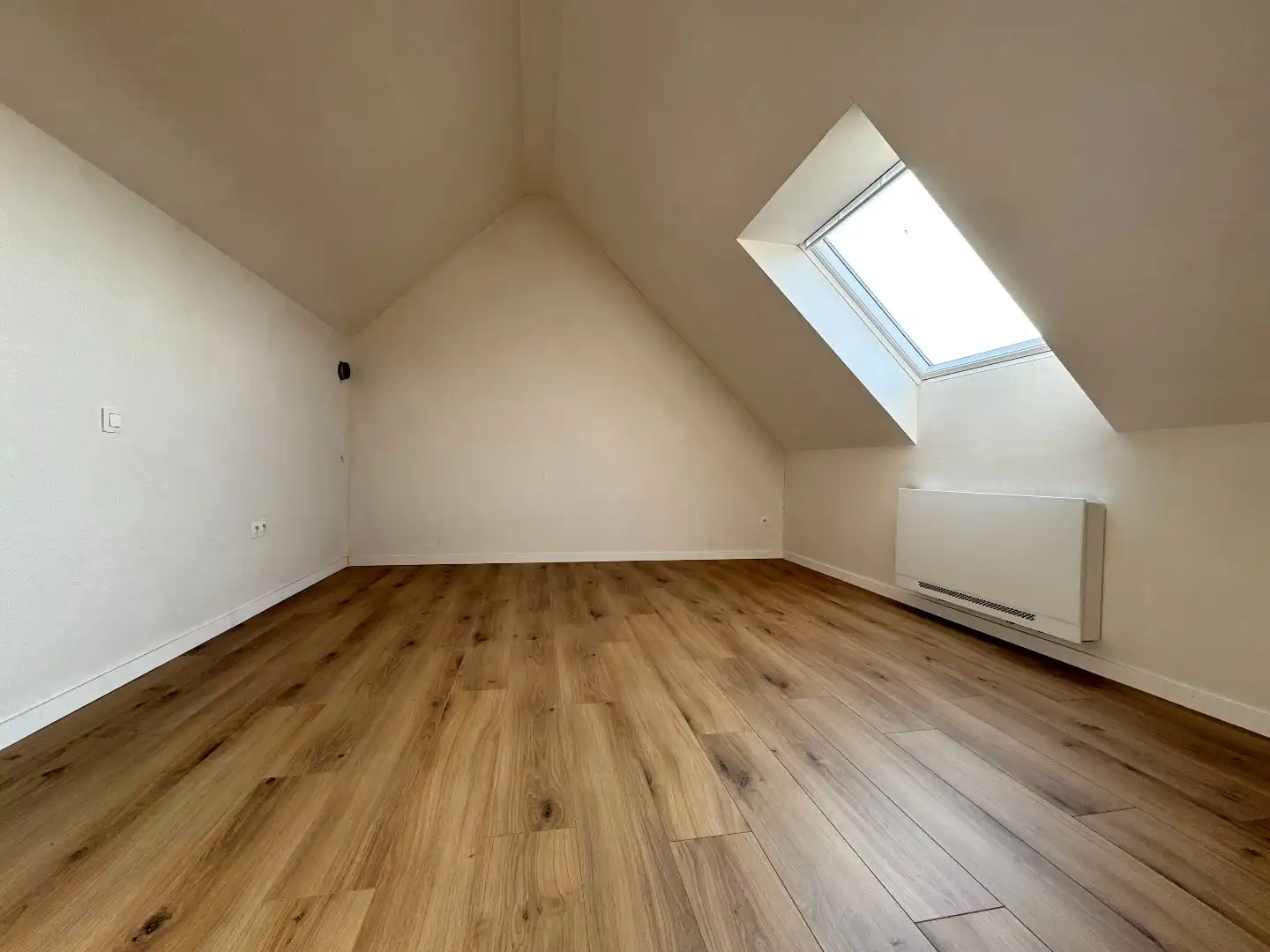 NIEUWBOUW WONING MET 3 SLAAPKAMERS, GARAGE EN TUIN (515m²) foto 11