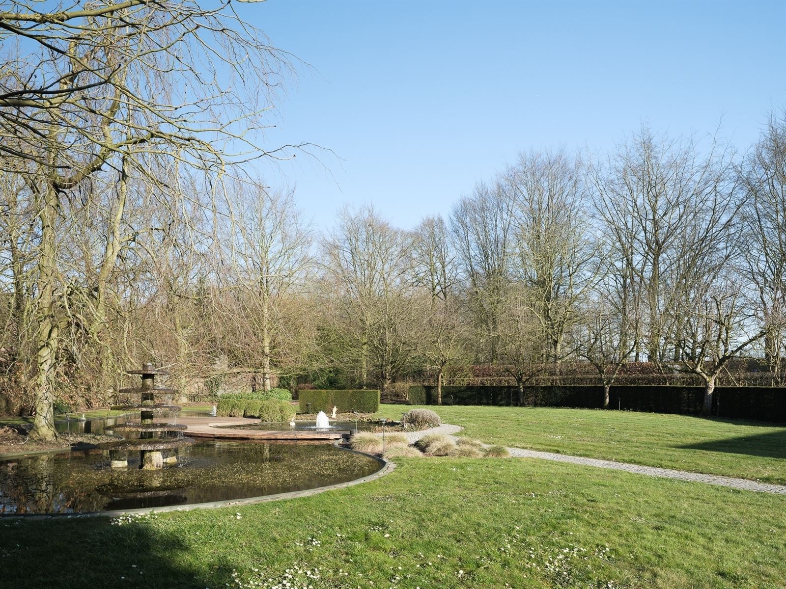 Instapklaar landhuis in Sint-Lievens-Houtem foto 13