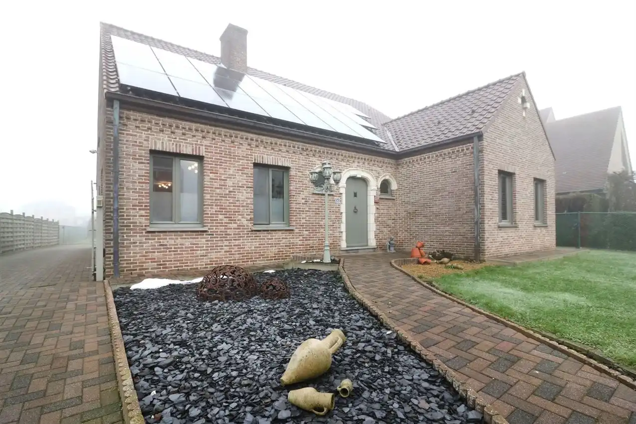 Villawoning met tuin op een goede locatie foto 5