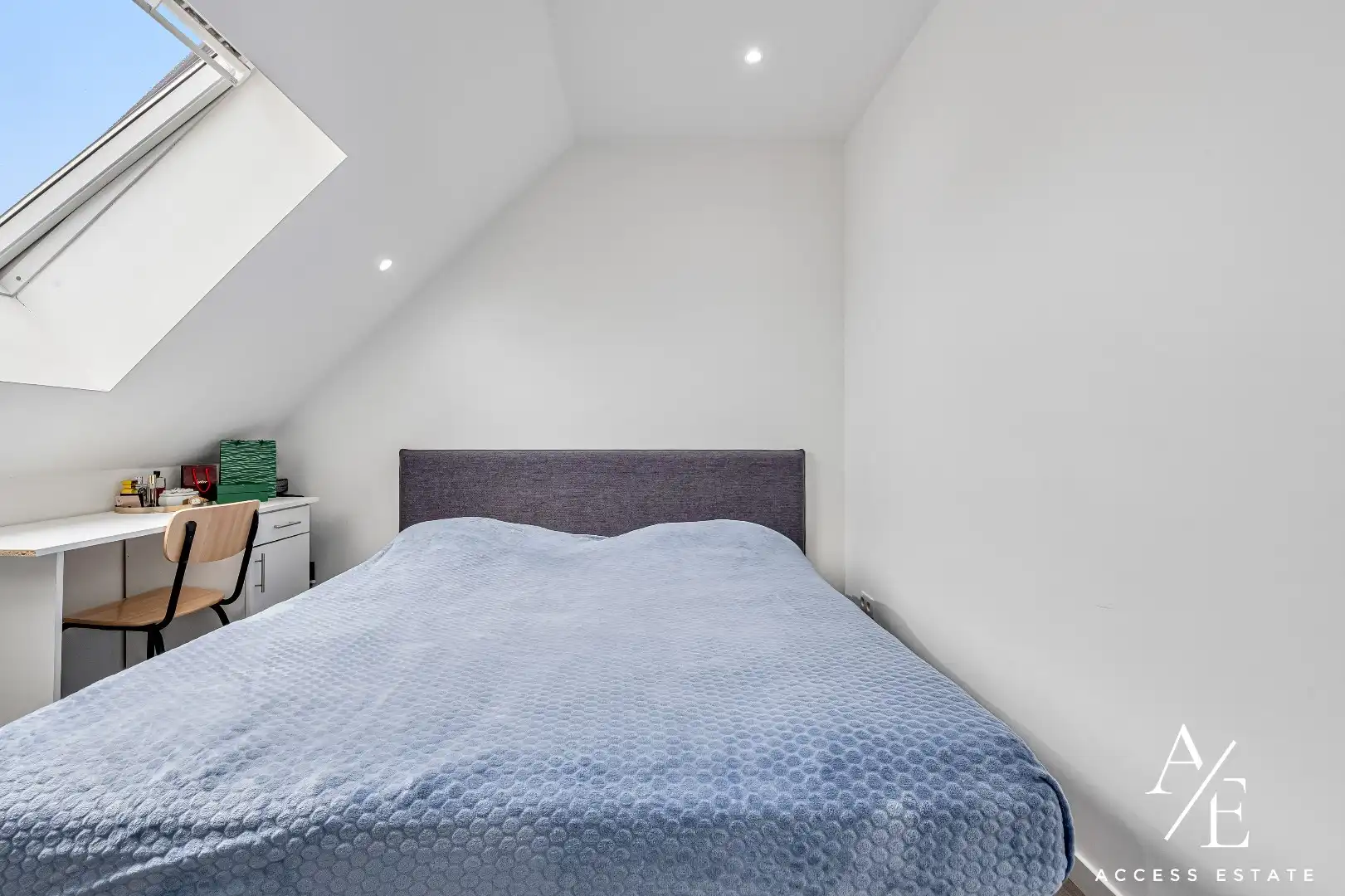 WICHELEN - Ruime vernieuwde woning met 4 slpk, 2 badk! foto 15