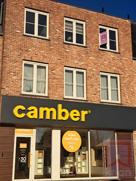 PRACHTIGE RECENTE DUPLEX 3 SLPK MET GARAGE foto {{pictureIndex}}