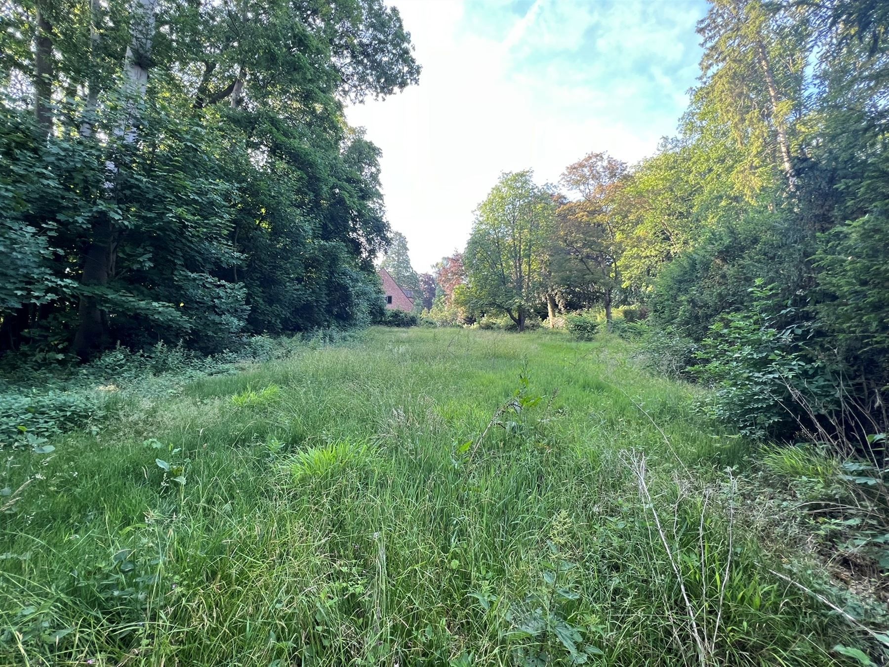 Uniek perceel bouwgrond voor stijlvolle villa met parktuin foto 4