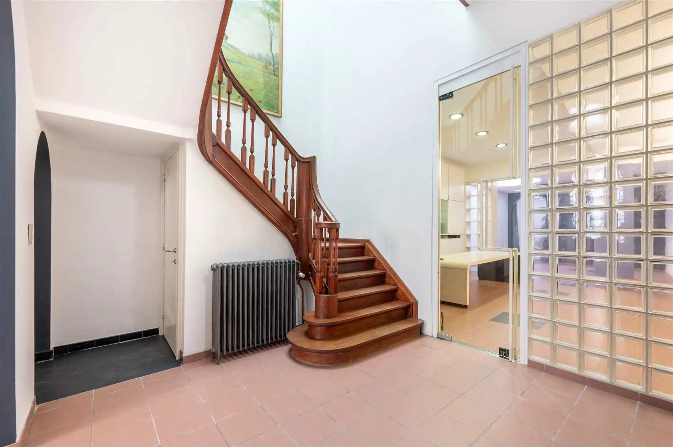 Herenhuis met zuidgerichte tuin en terras in het historisch centrum foto 25