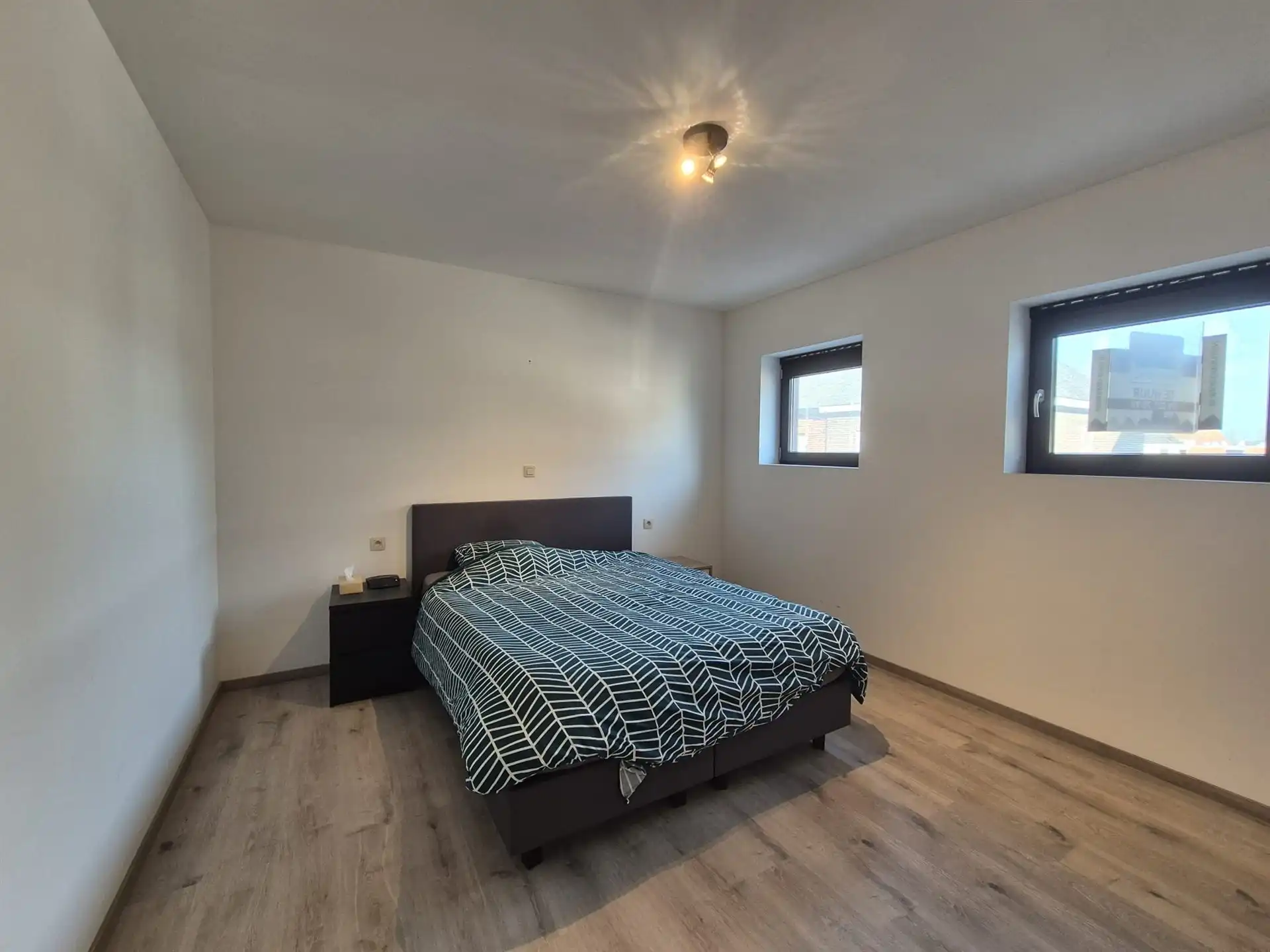 Ruime energiezuinige woning in rustige straat. foto 18