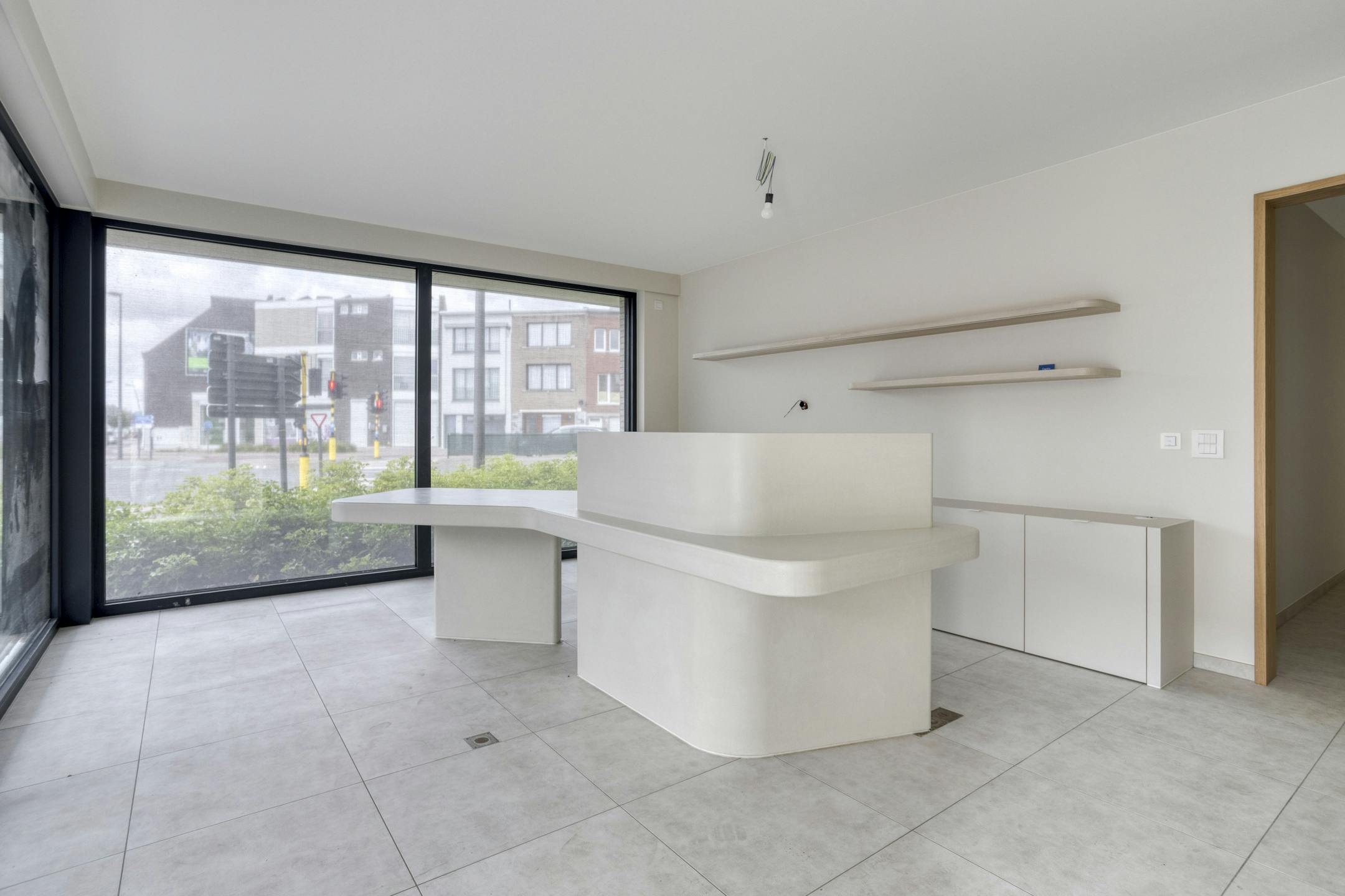 Modern appartement met mogelijkheid tot kantoor of praktijk foto 8