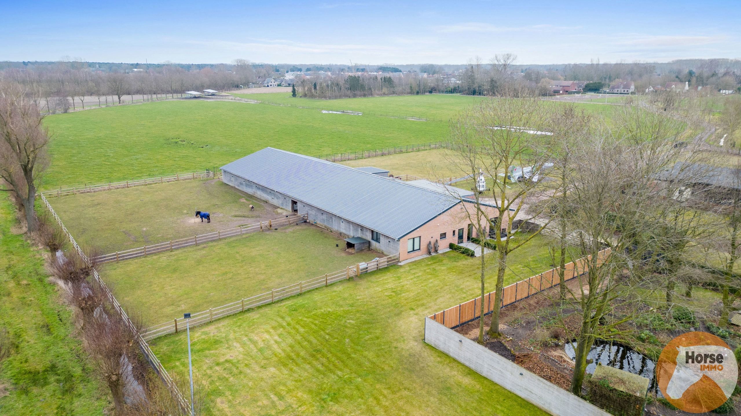 MOERBEKE - Exclusieve villa met loods op een unieke ligging  foto 23