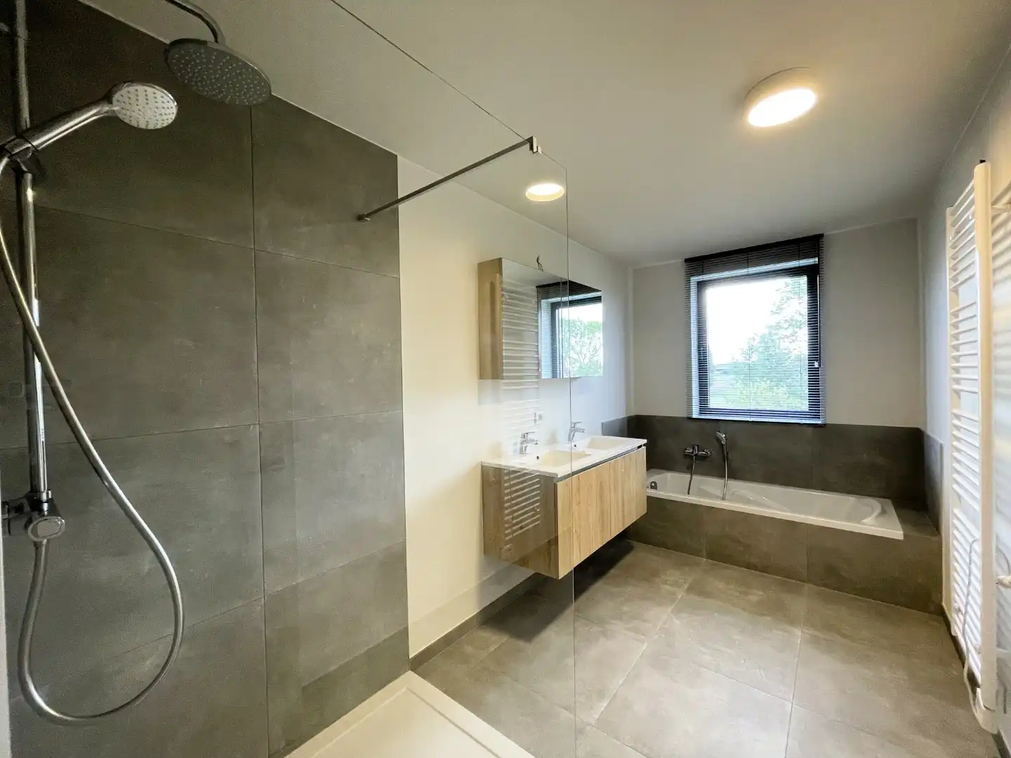 Energiezuinige, nieuwbouw villa te huur te Roeselare foto 10