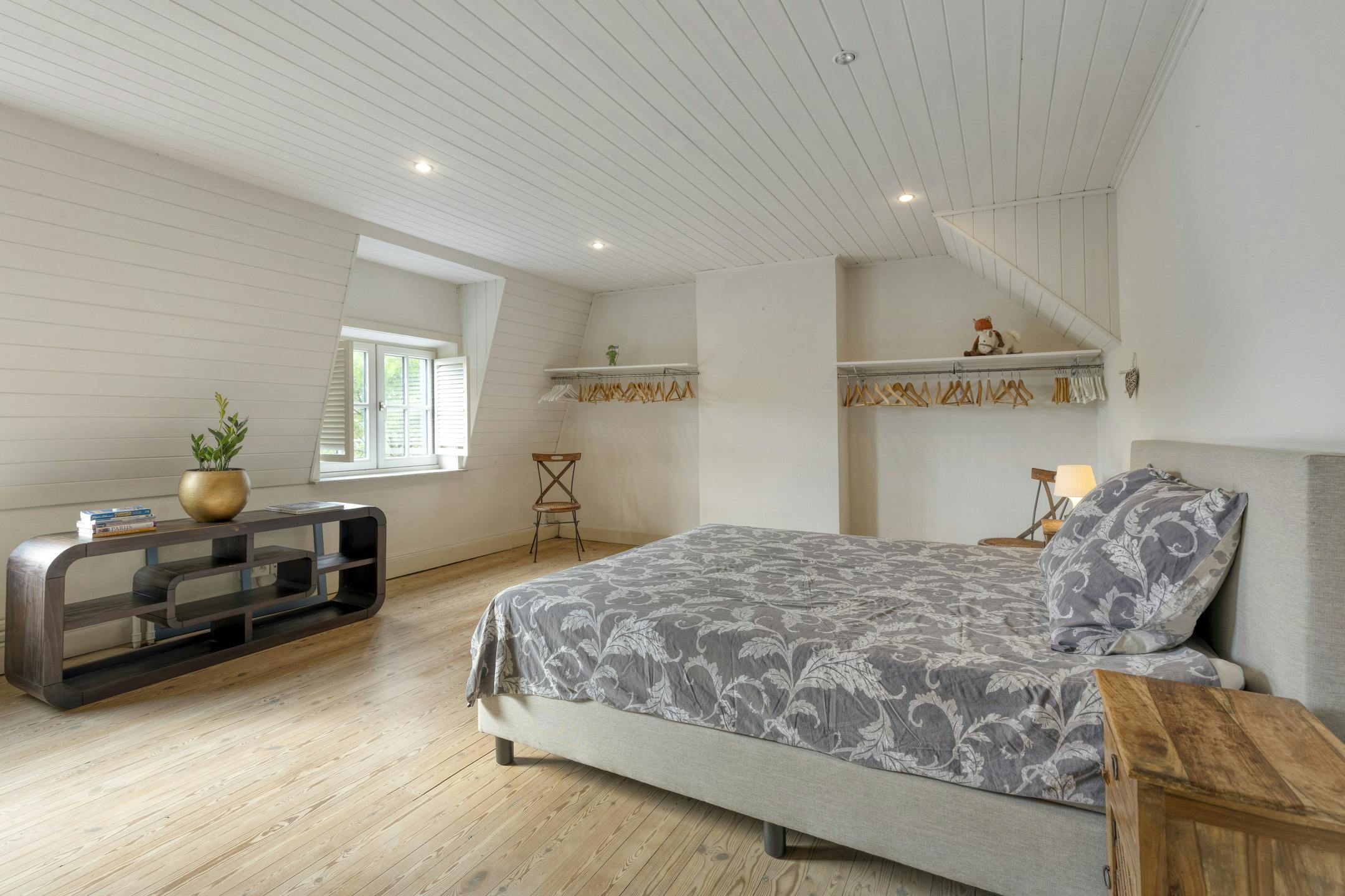 Prachtig huis met 4 slaapkamers en praktijkruimte te Brugge foto 11