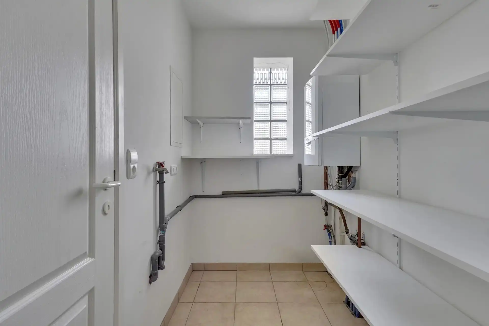 Instapklaar appartement in Vlijtingen foto 6
