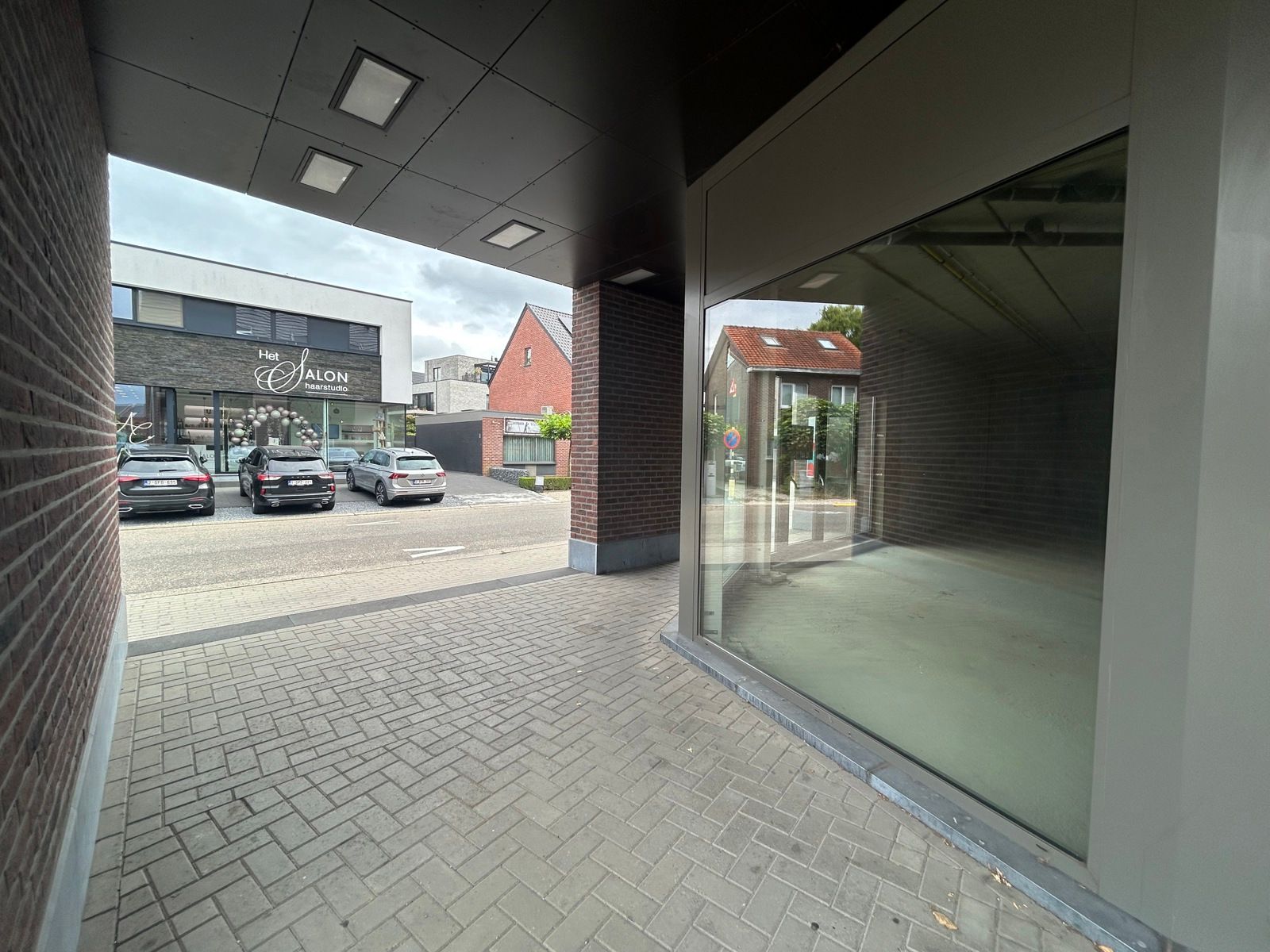 Commerciële ruimte te huur foto 3