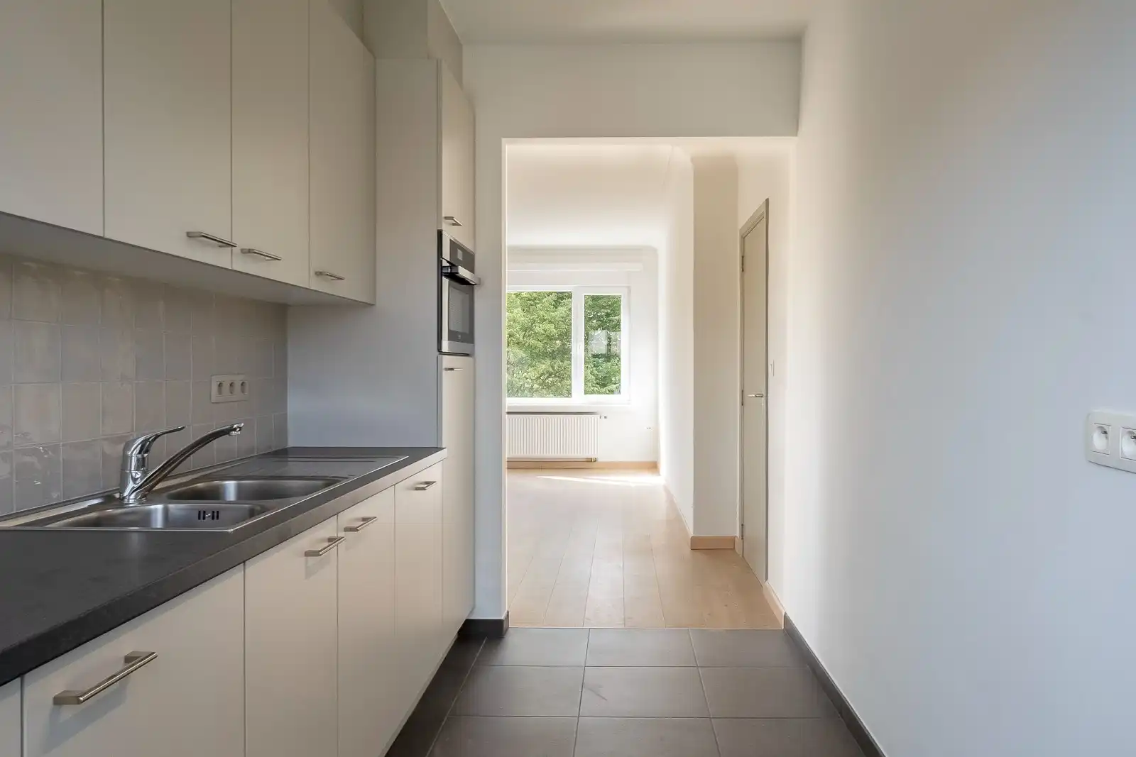 Gerenoveerd appartement met garagebox foto 4