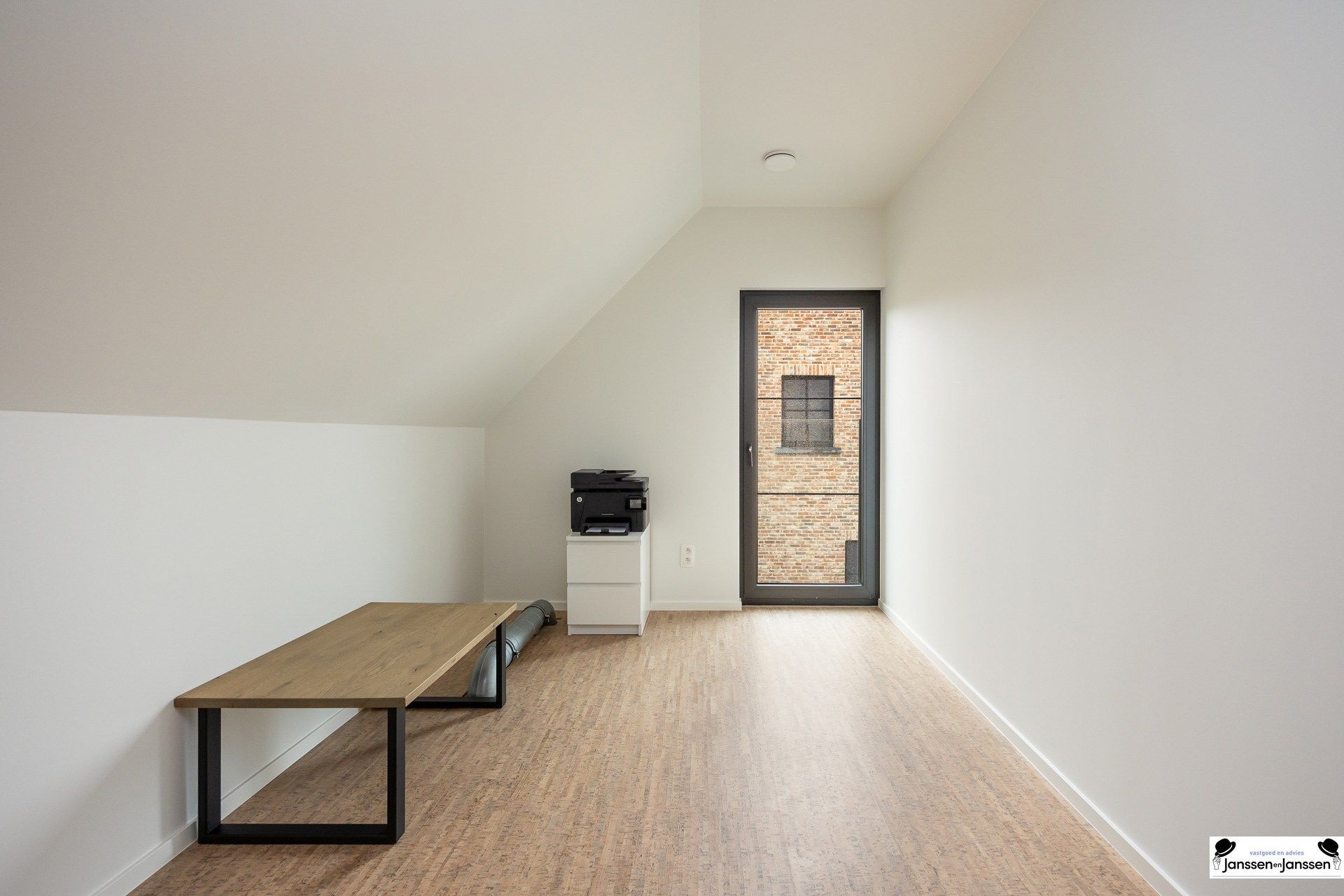 Moderne energiezuinige woning met hoogwaardige afwerking foto 25