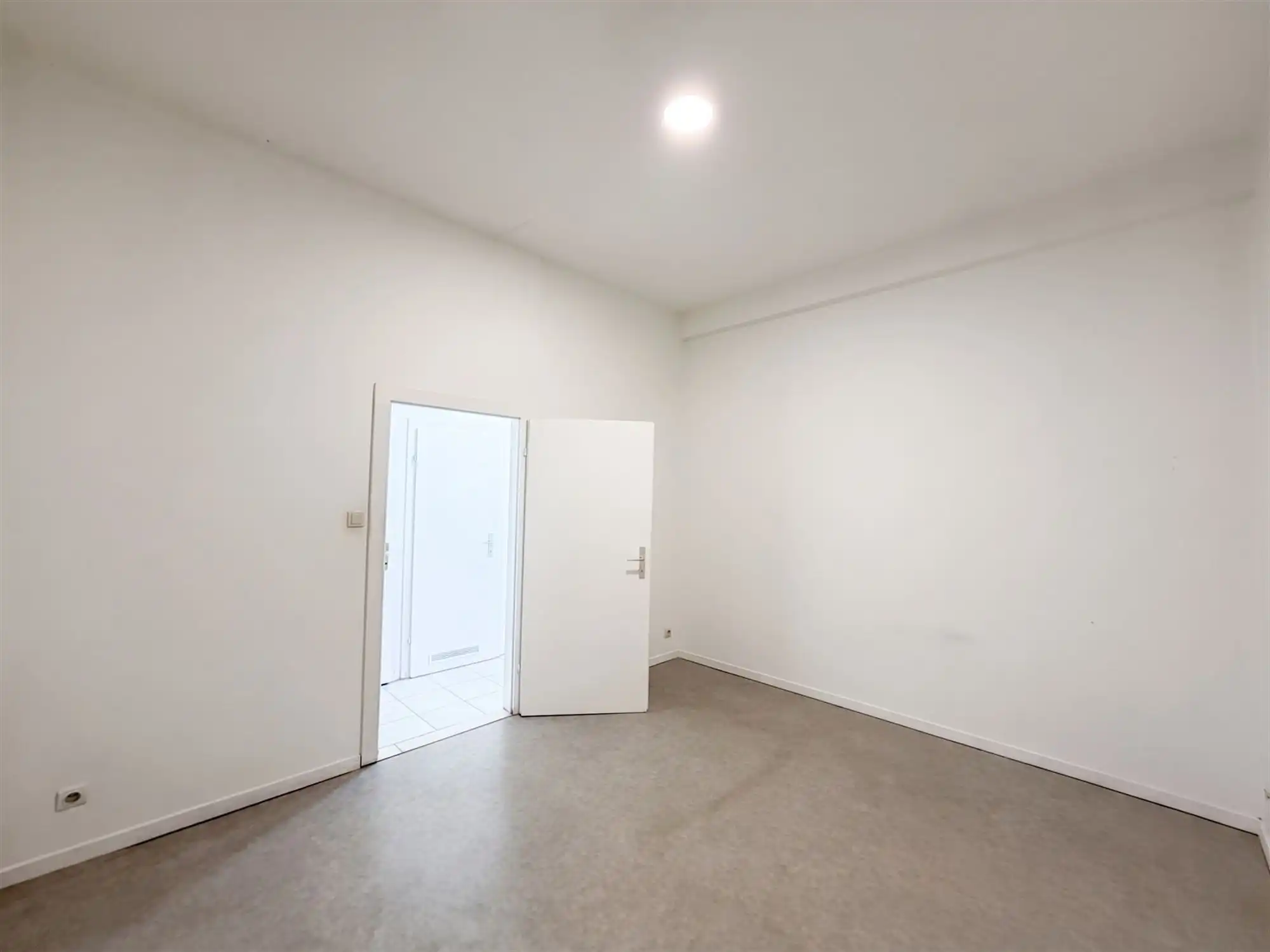 Instapklaar 1 slpk appartement. foto 4