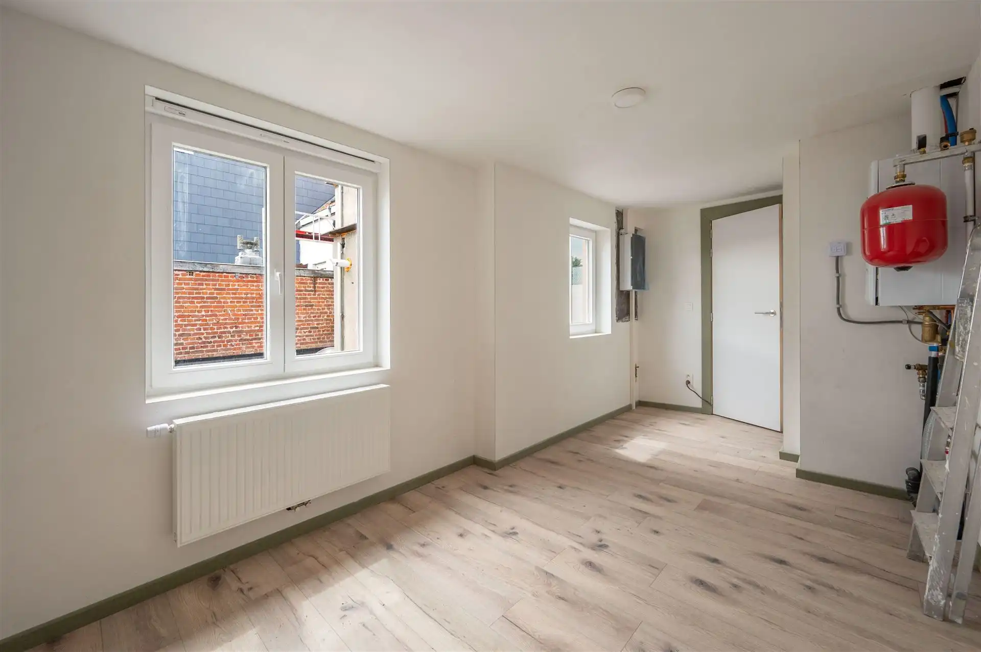 Gerenoveerd appartement met 3 slaapkamers foto 7