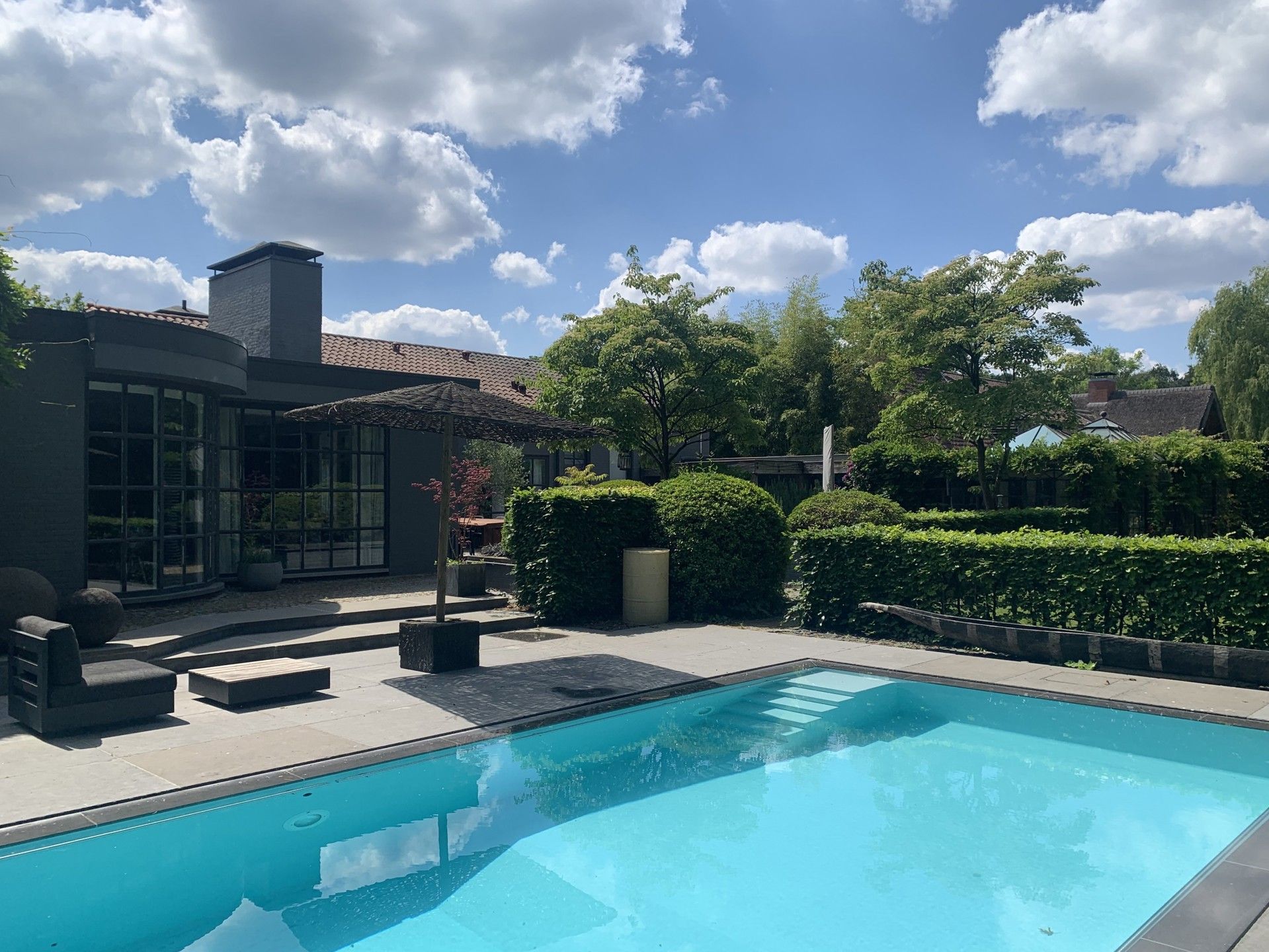 Villa te koop foto {{pictureIndex}}