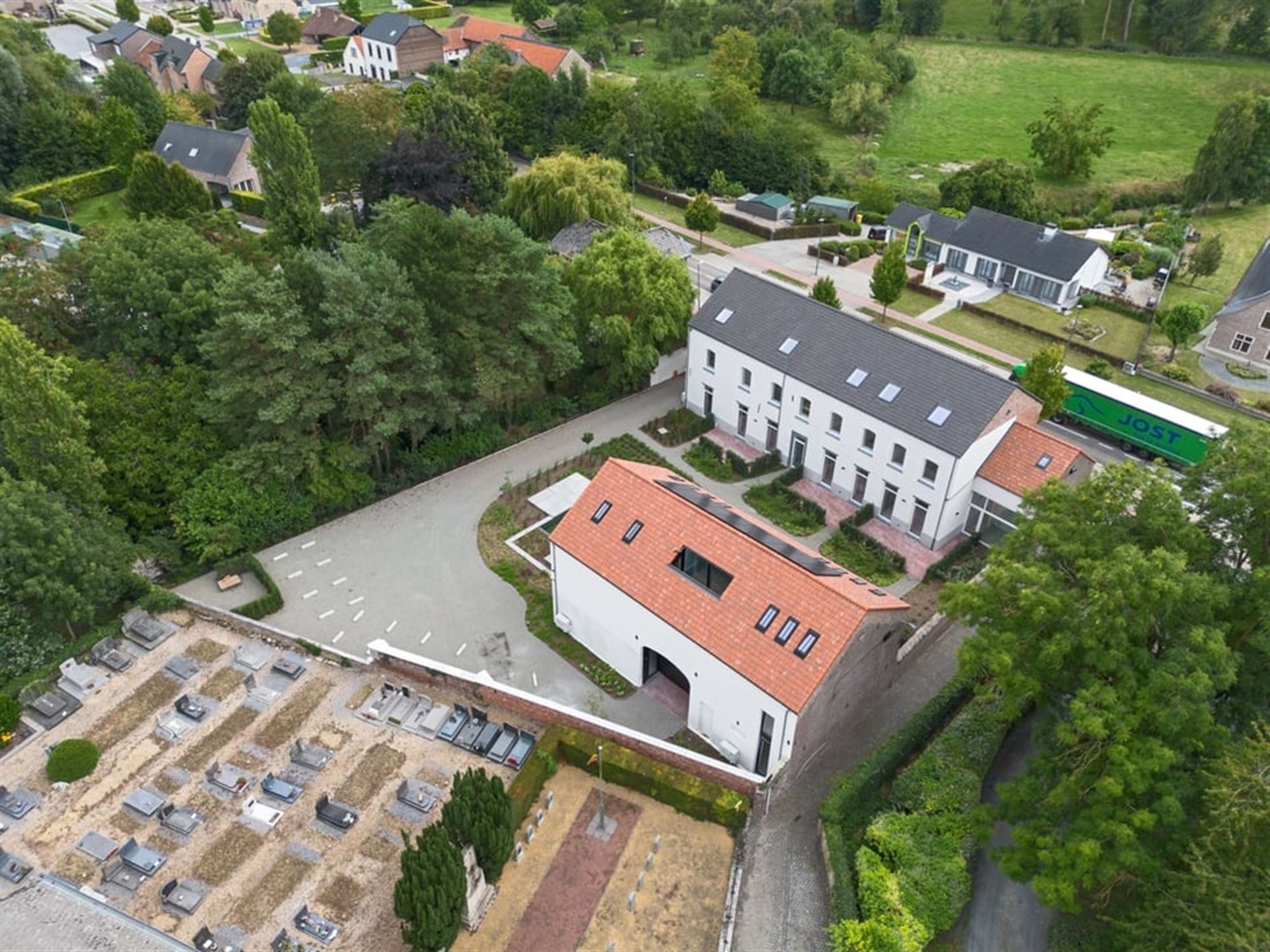 EXCLUSIEF WONEN IN EEN GERESTAUREERDE VIERKANTSHOEVE foto 7