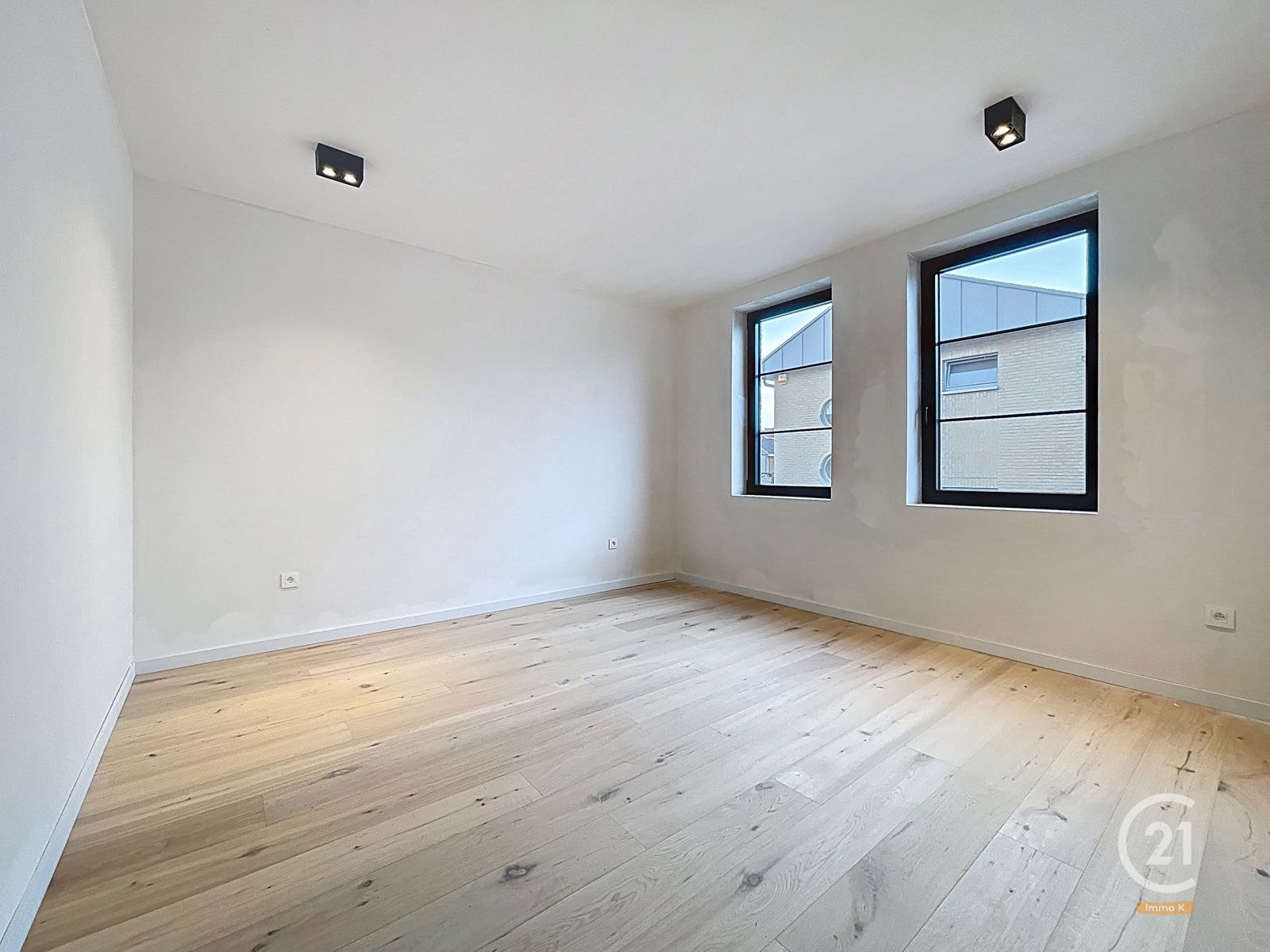 Nieuwbouw duplex met 4 slpks, terras, tuin en staanplaats foto 26