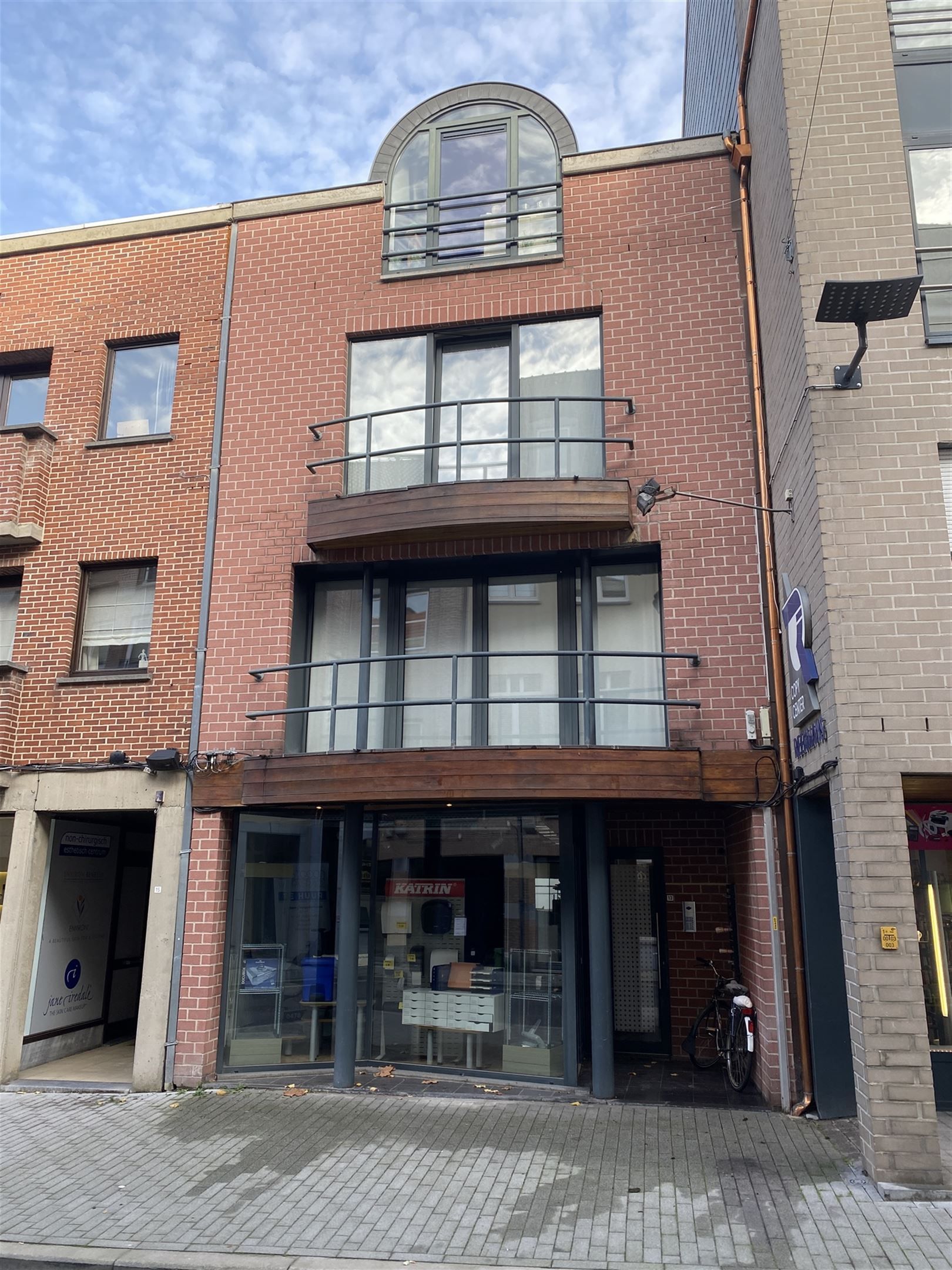 Hoofdfoto van de publicatie: Studio(s)