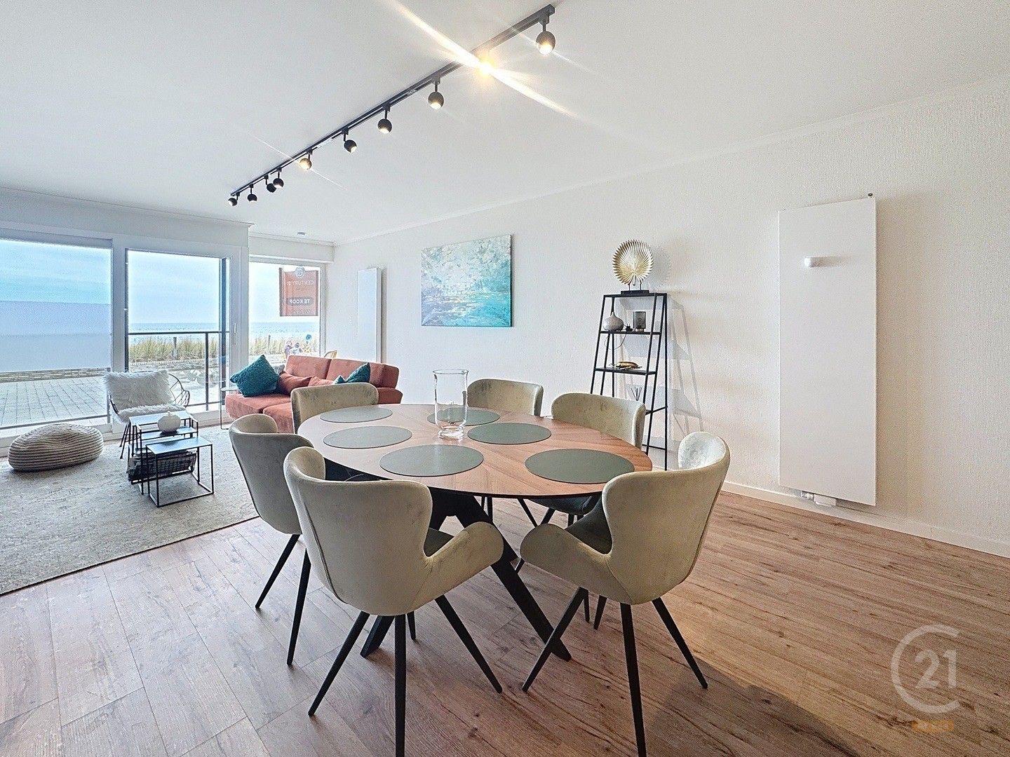 Prachtig appartement met garage op de zeedijk! foto 2