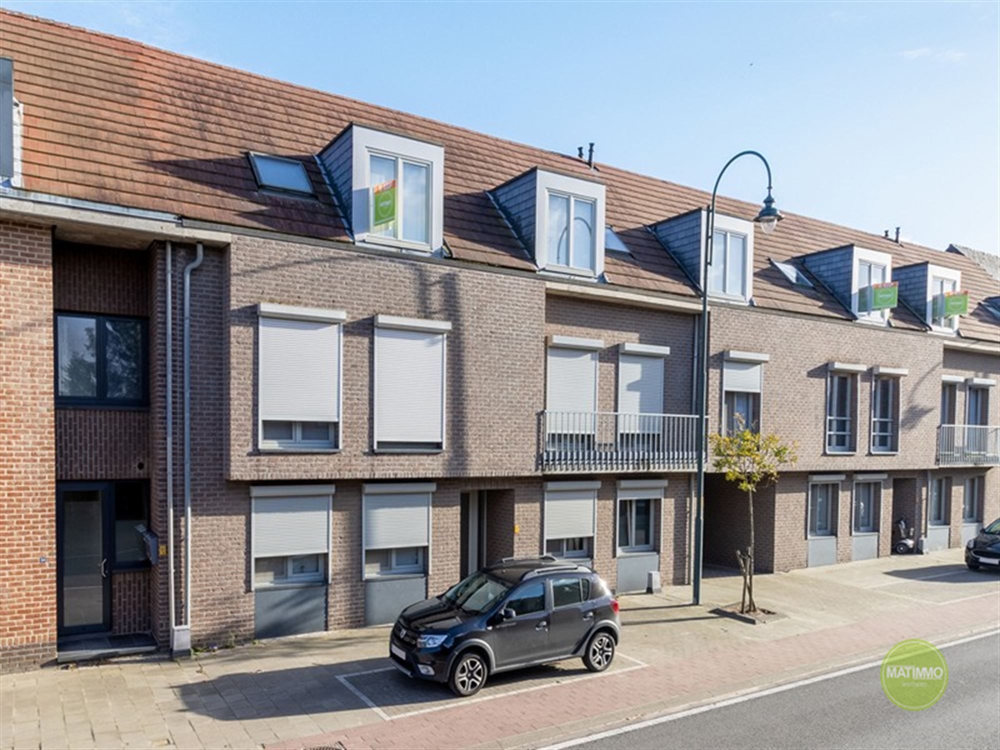 Ruim en licht 2-slaapkamerappartement met buitengewoon terras in het hart van Balen. foto 19