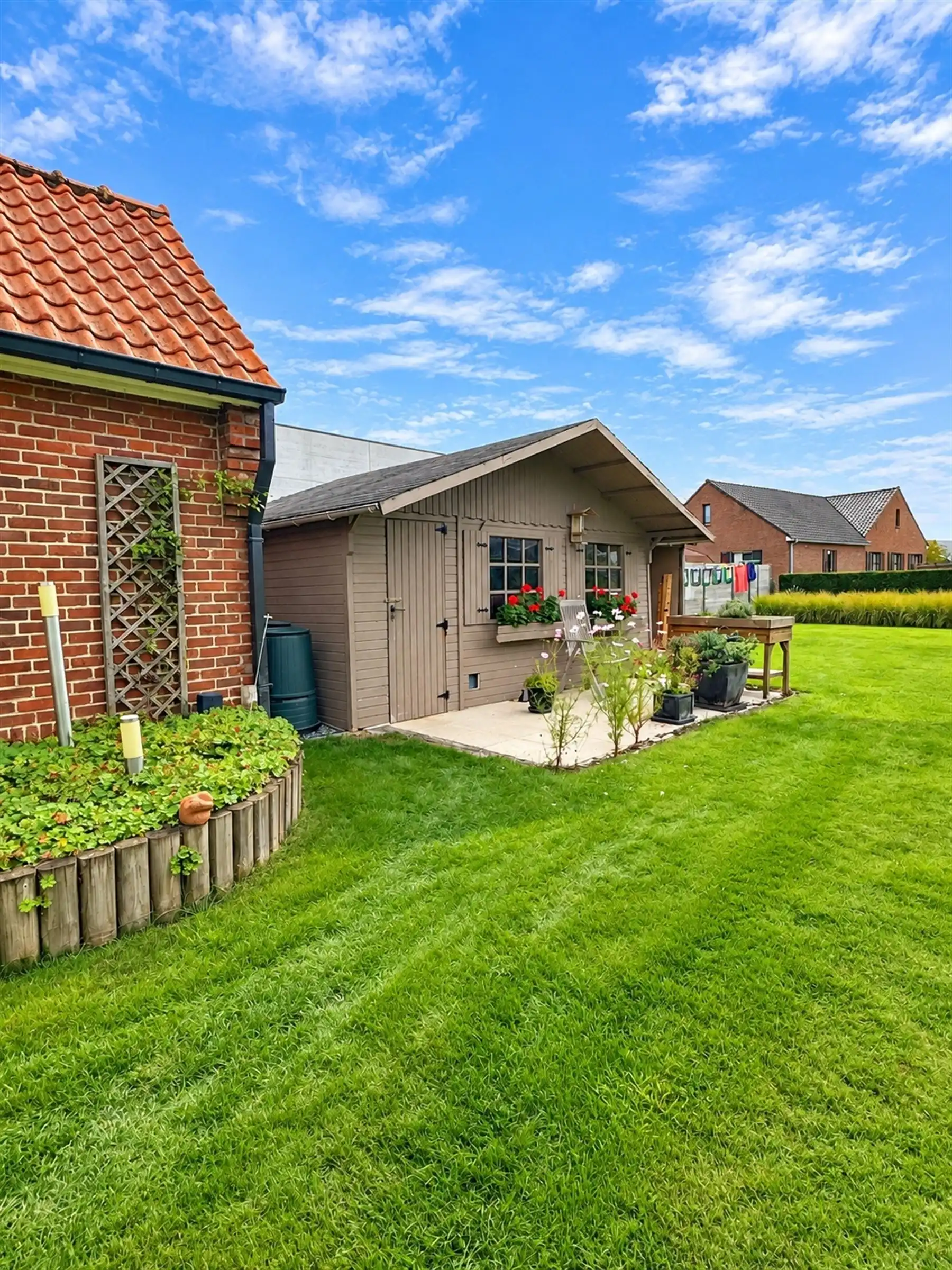 Karaktervolle haflopen bebouwing met grote garage foto 15