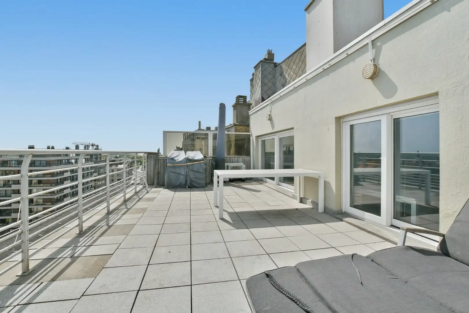 Uniek dakappartement met zonnige ligging en indrukwekkende vergezichten te Wenduine!  foto 6