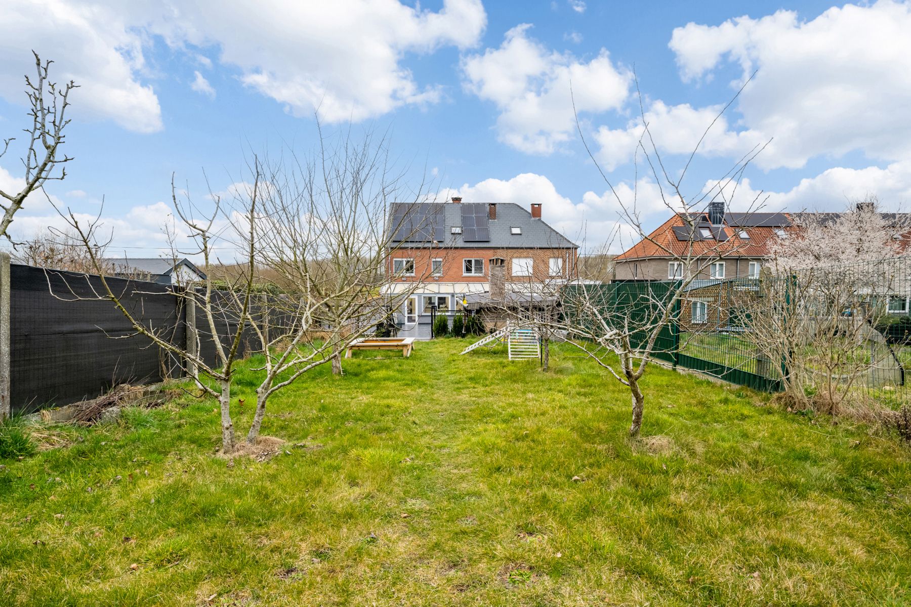 Instapklare halfopen bebouwing met 4 slaapkamers foto 15